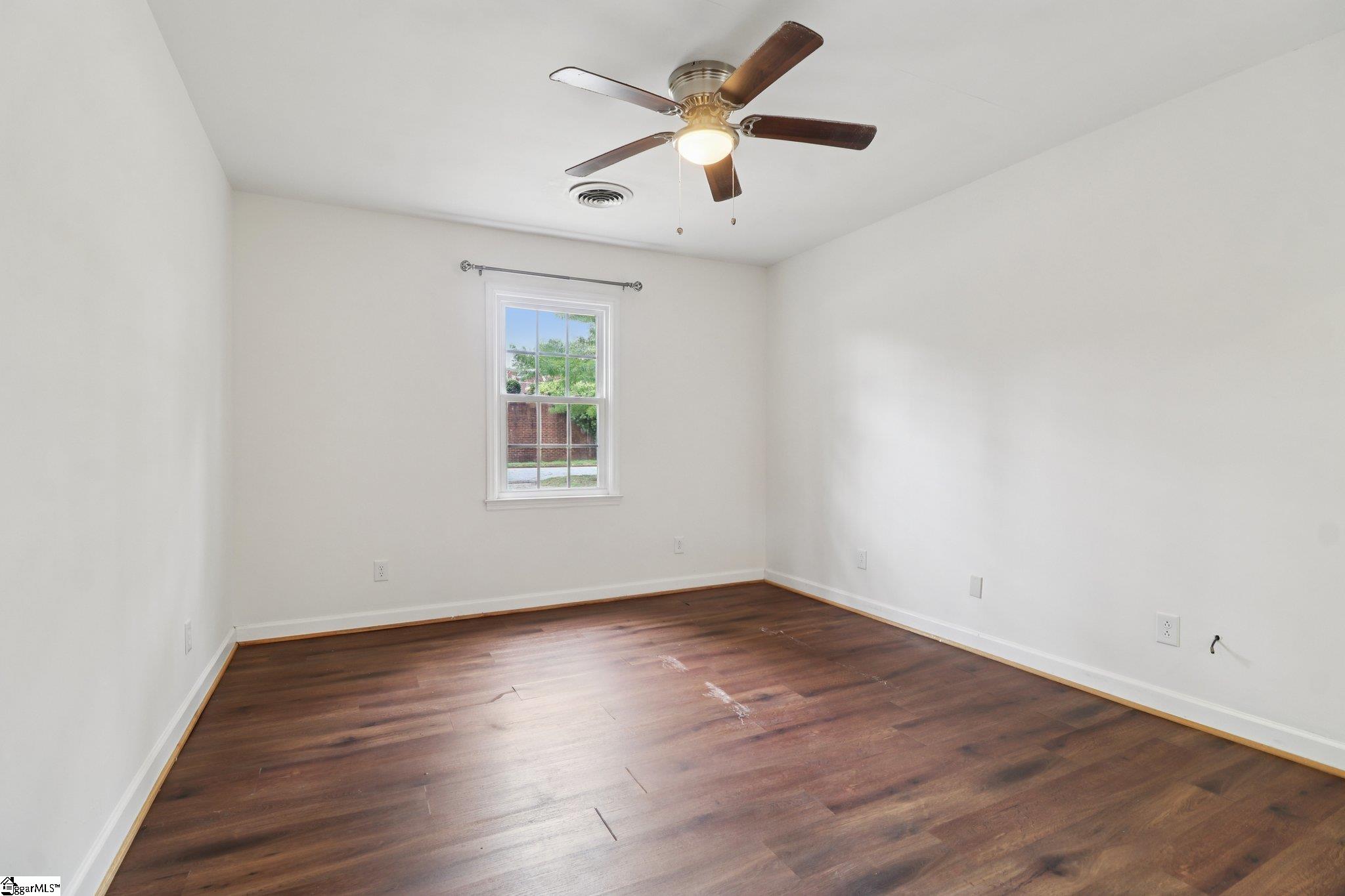 117 Fifth Avenue Clinton, SC 29325