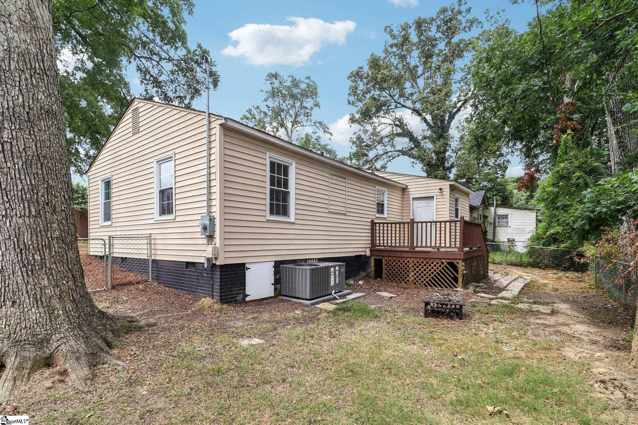 117 Fifth Avenue Clinton, SC 29325