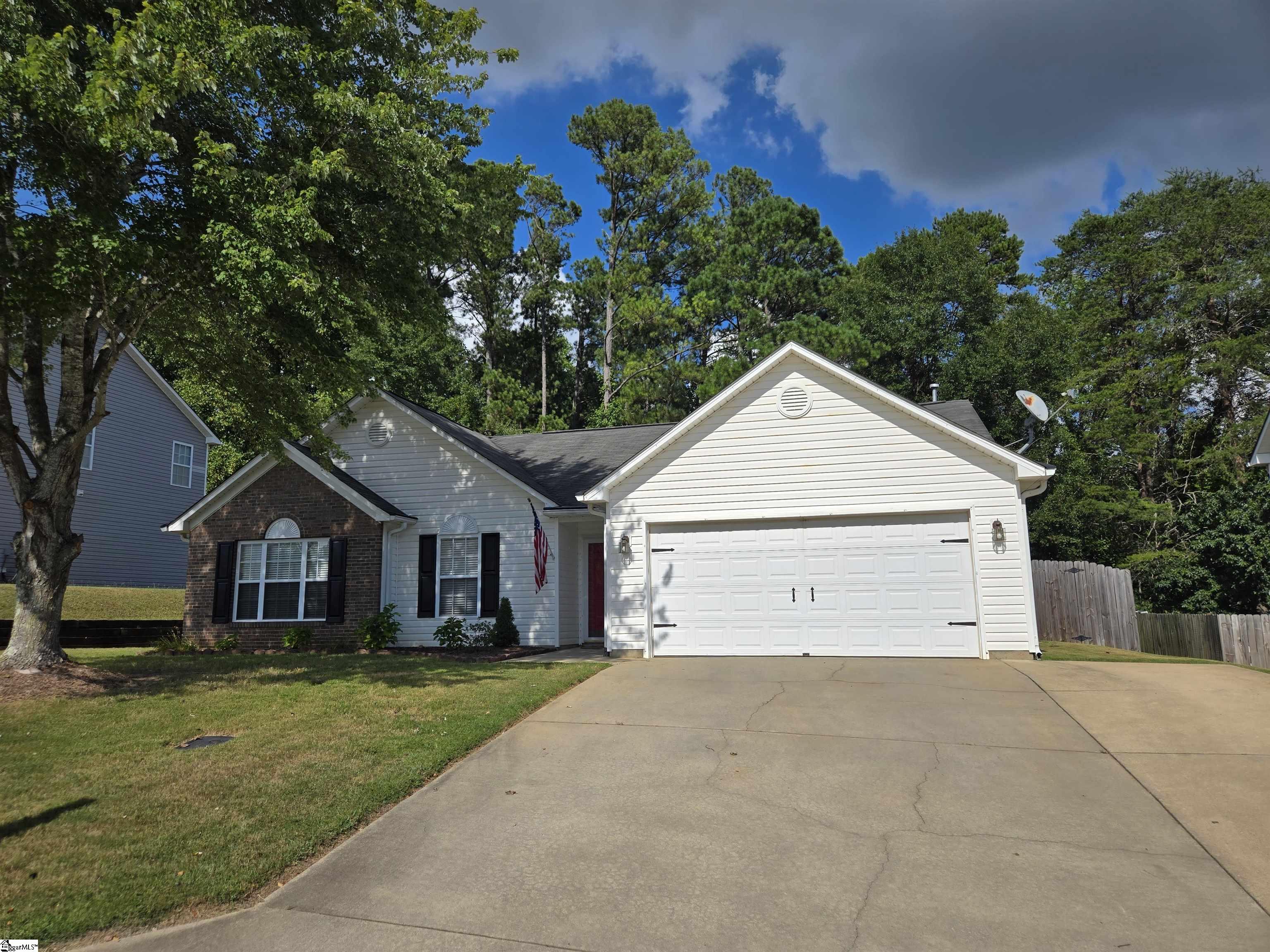 521 Cardinal Woods Way Easley, SC 29642