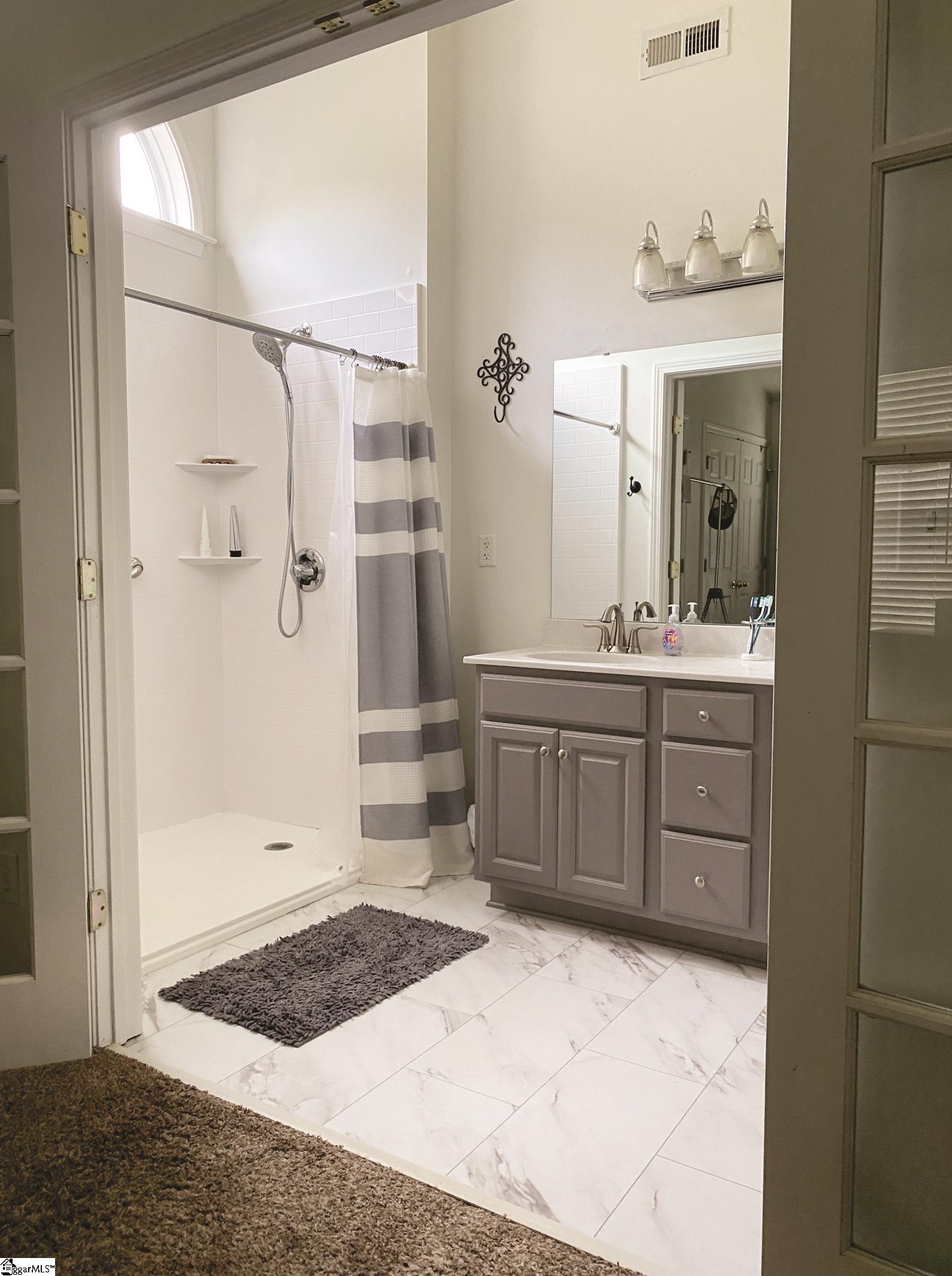 521 Cardinal Woods Way Easley, SC 29642