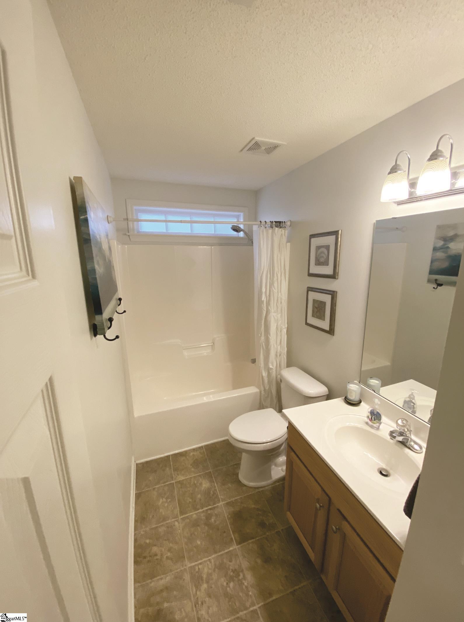 521 Cardinal Woods Way Easley, SC 29642