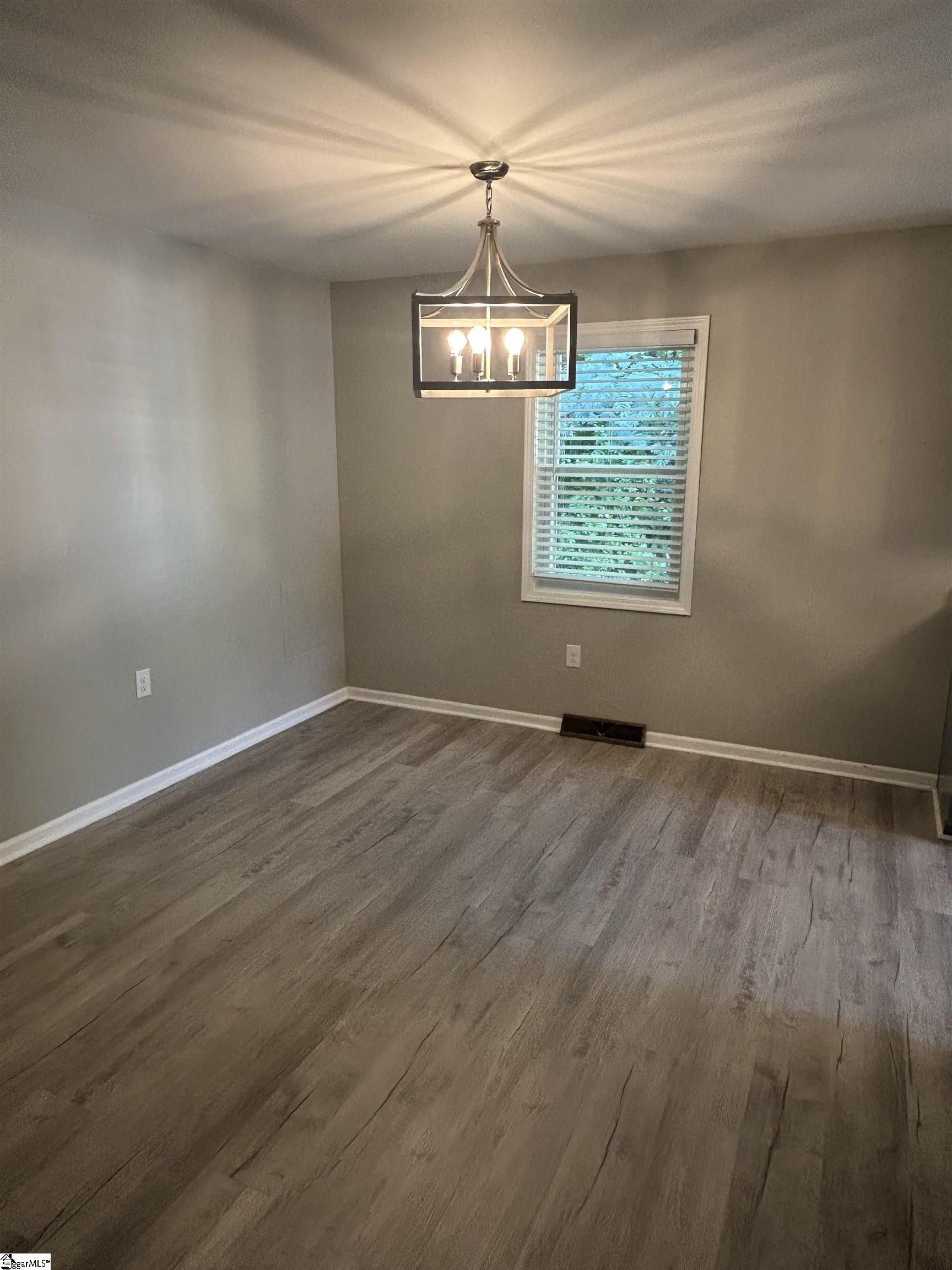 19 Lee Way Taylors, SC 29687