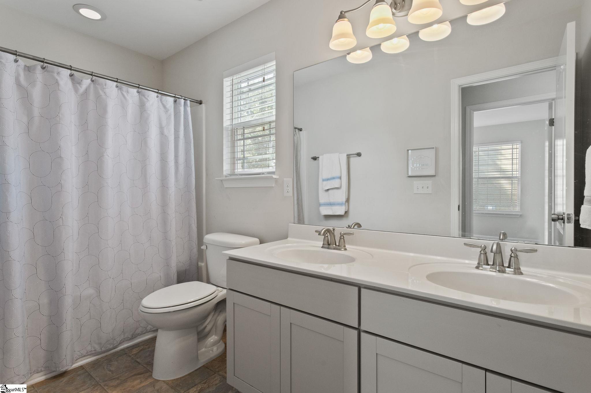 214 Austin Brook Street Simpsonville, SC 29680