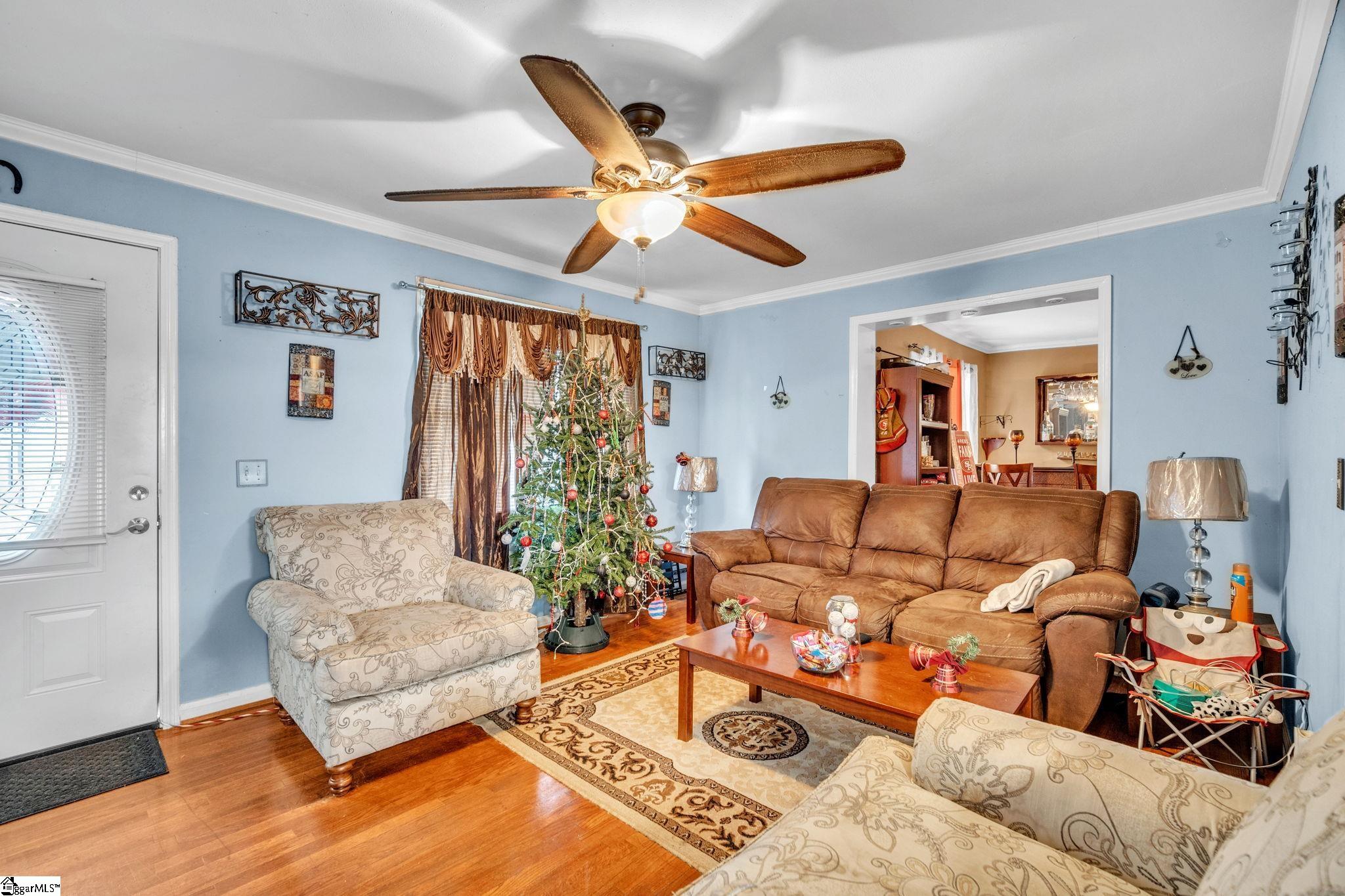 207 Blossom Drive Greenville, SC 29605