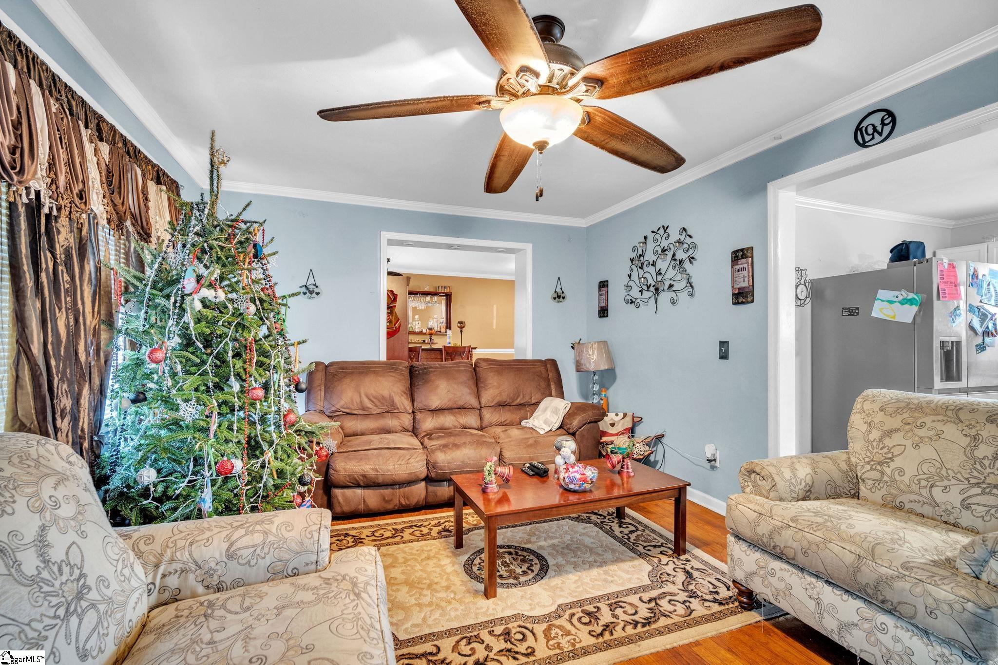 207 Blossom Drive Greenville, SC 29605
