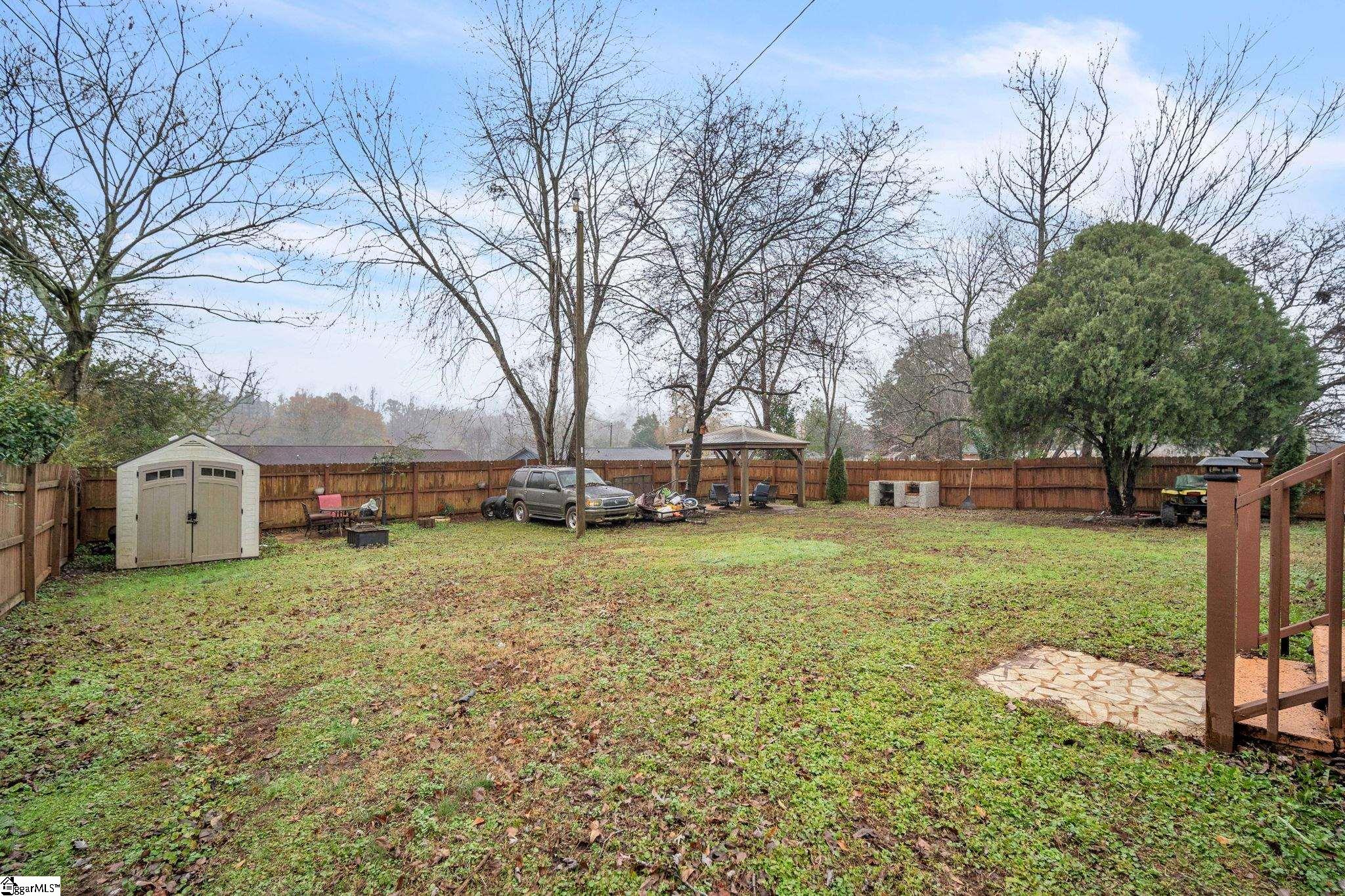 207 Blossom Drive Greenville, SC 29605