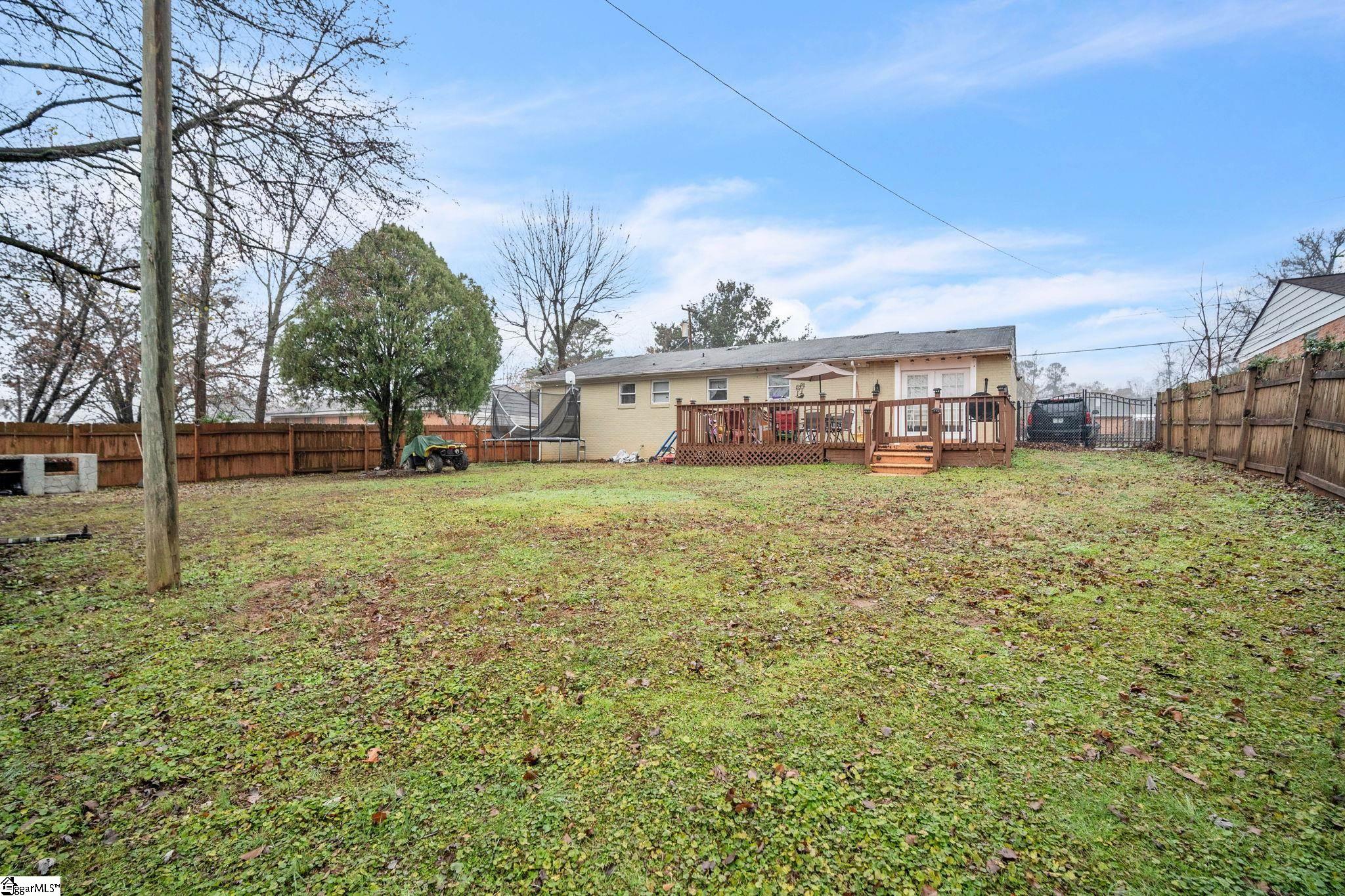 207 Blossom Drive Greenville, SC 29605