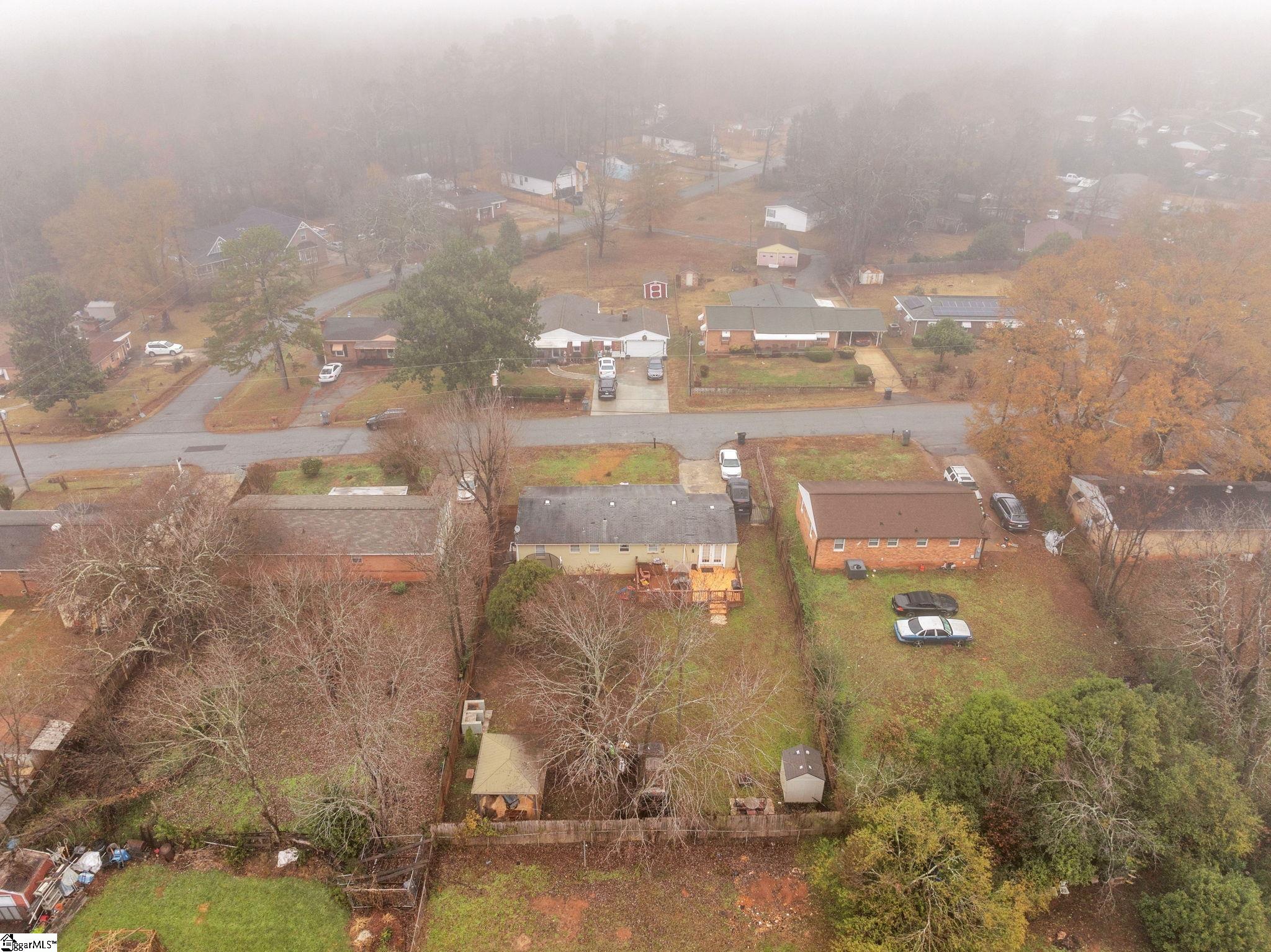 207 Blossom Drive Greenville, SC 29605