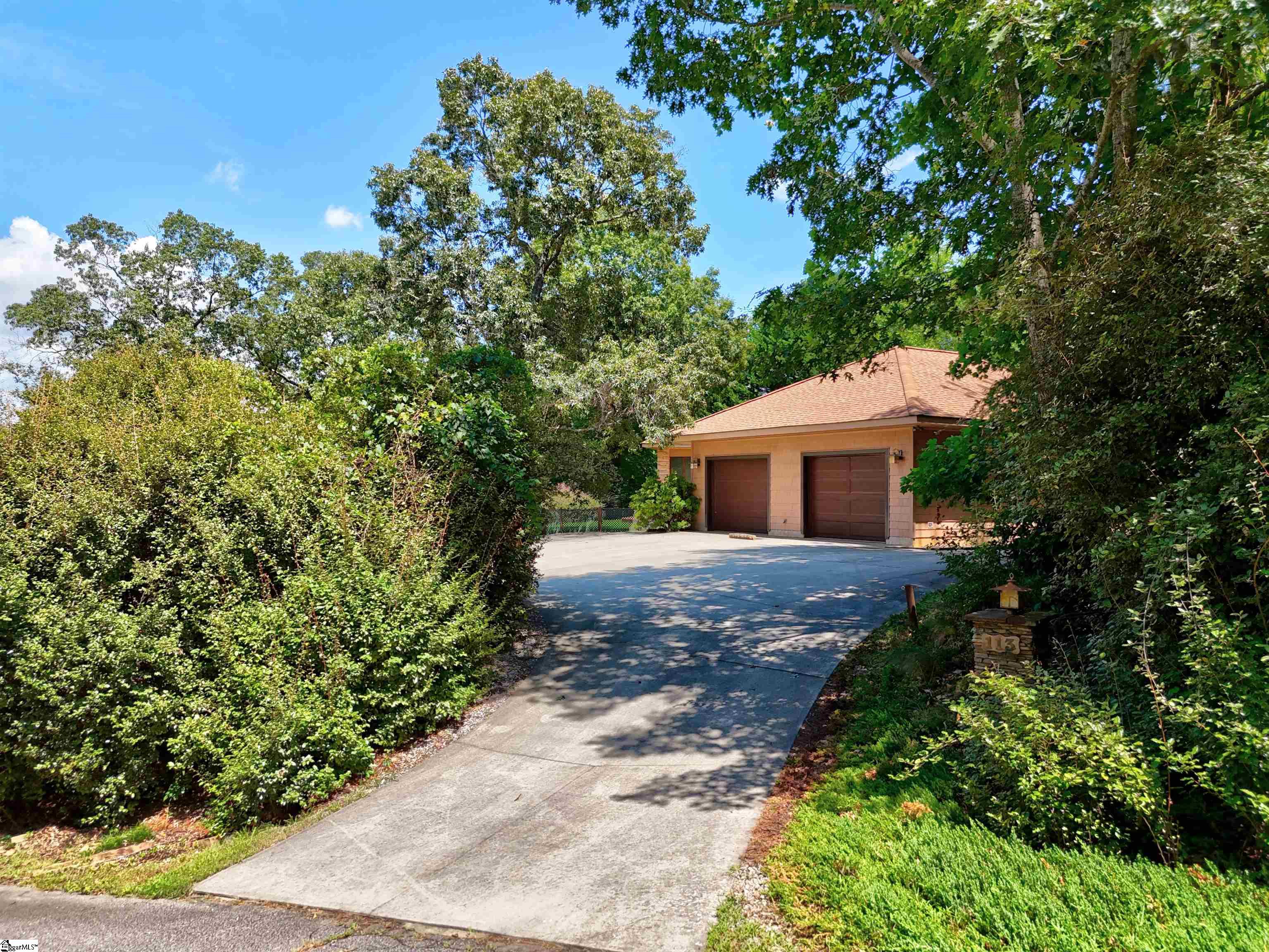 113 Wandering Way Pickens, SC 29671