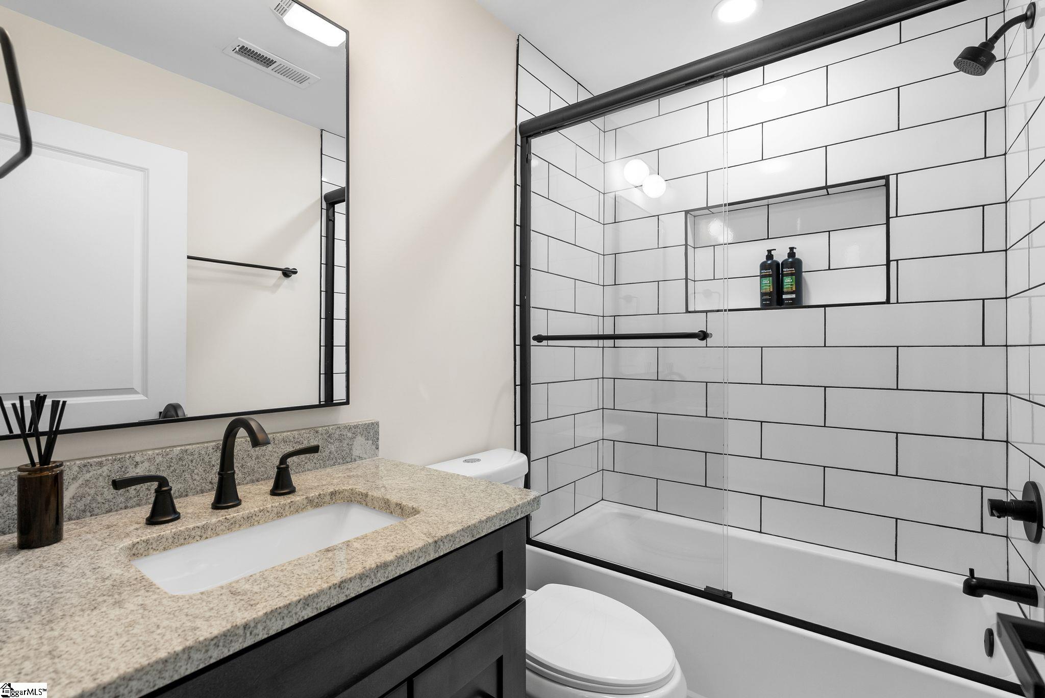 29 Collinson Road Greenville, SC 29605