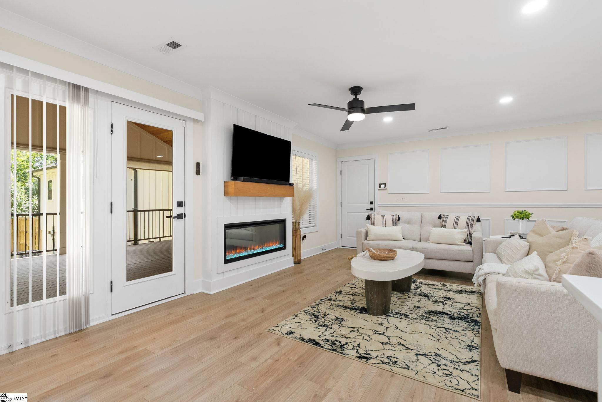 29 Collinson Road Greenville, SC 29605