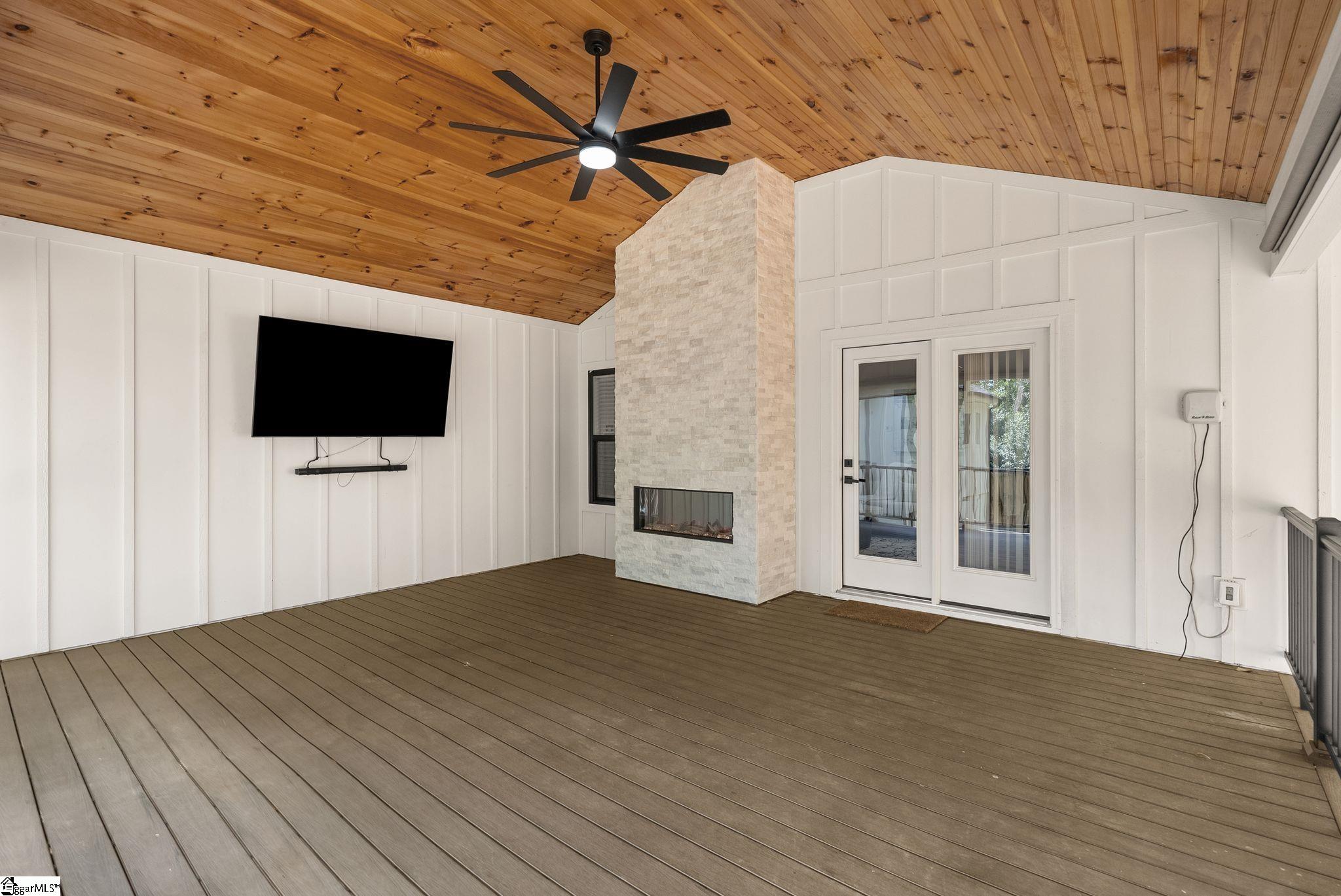 29 Collinson Road Greenville, SC 29605