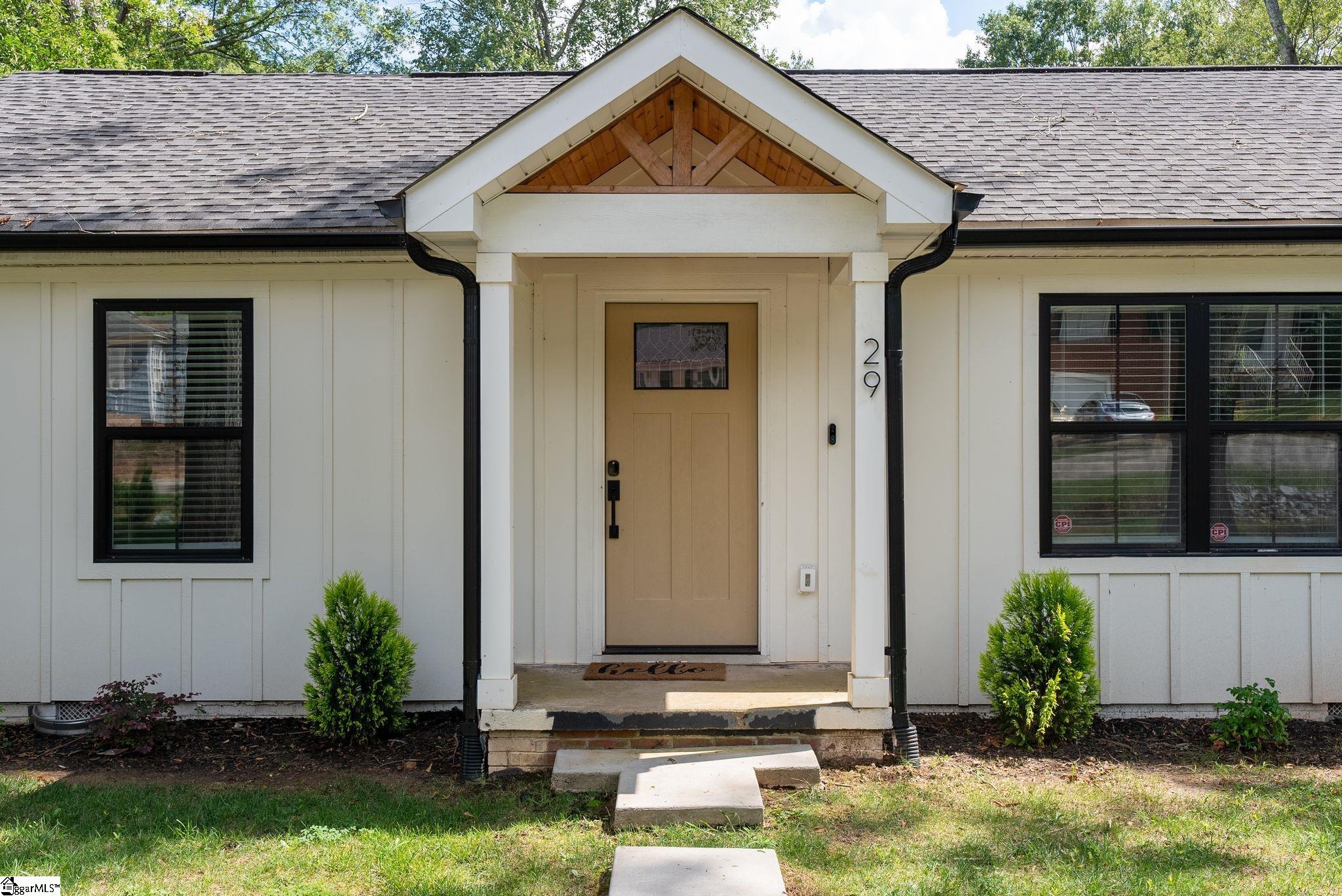 29 Collinson Road Greenville, SC 29605