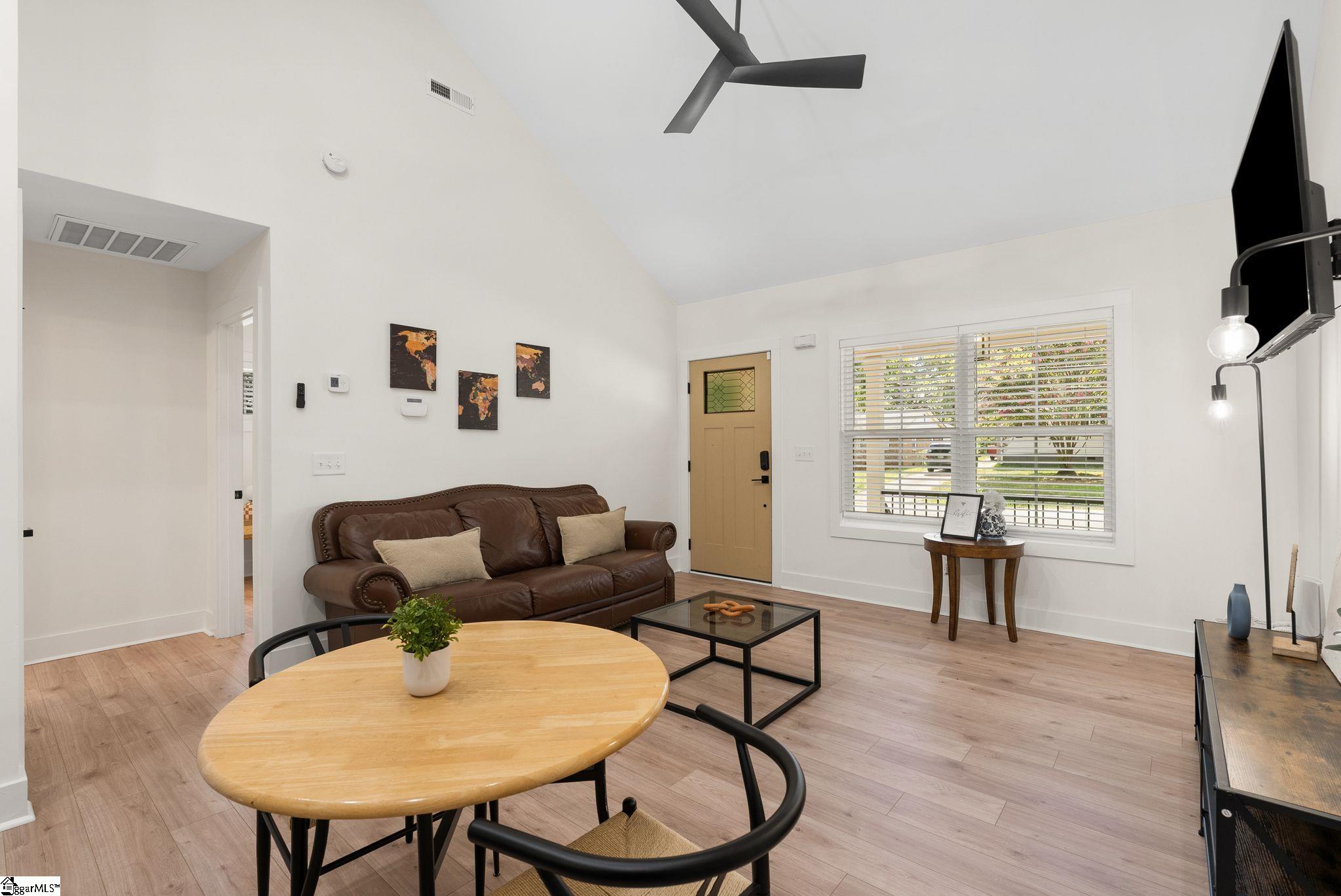 29 Collinson Road Greenville, SC 29605