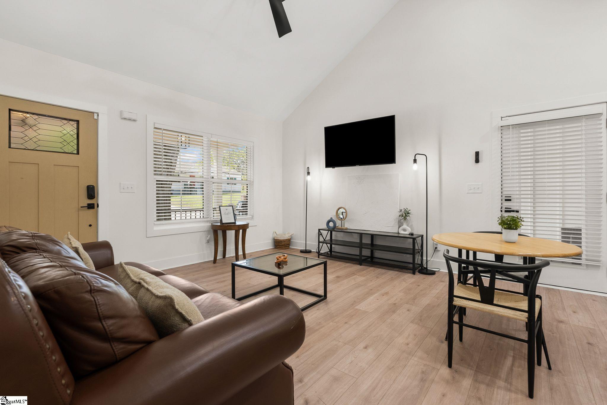 29 Collinson Road Greenville, SC 29605