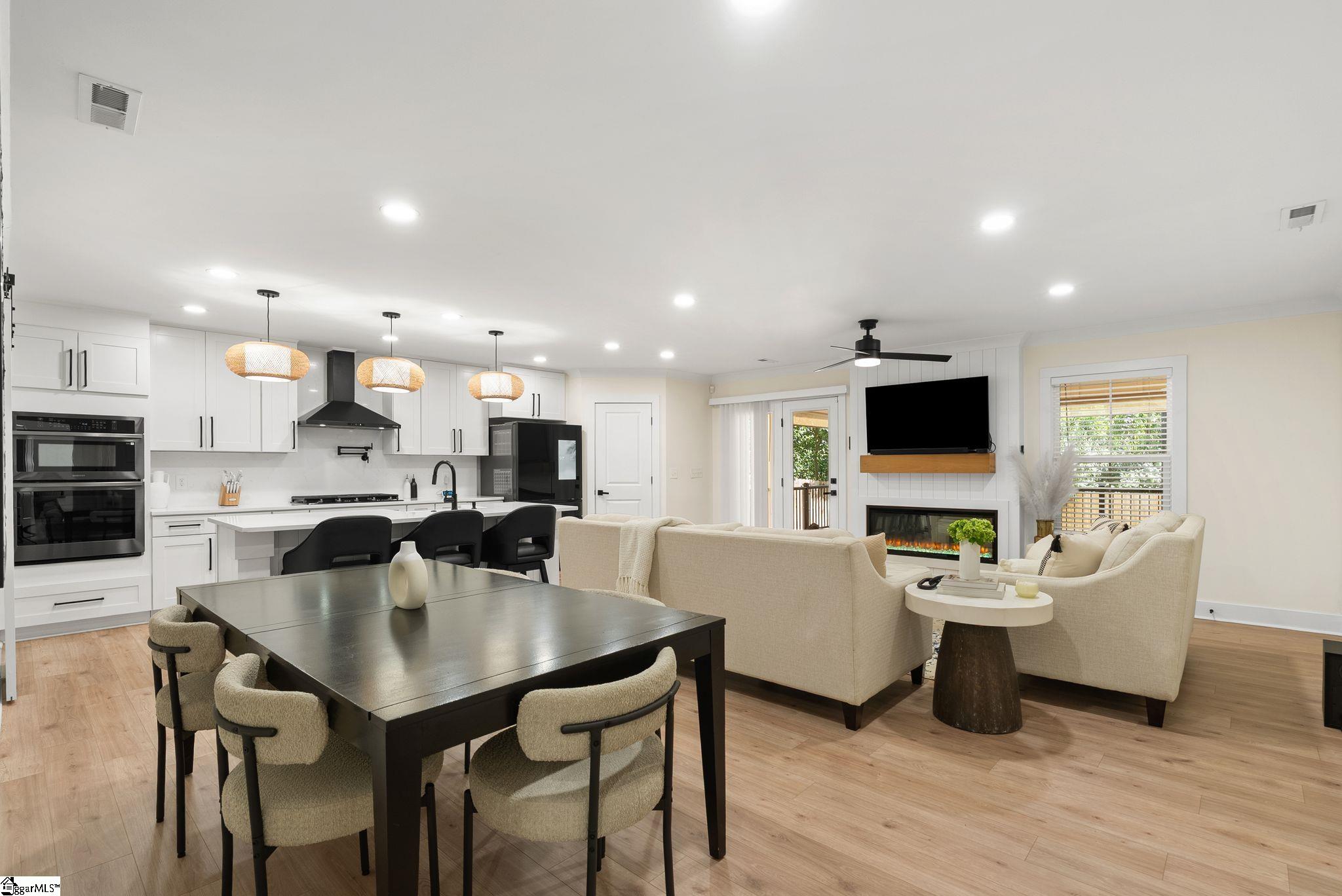 29 Collinson Road Greenville, SC 29605