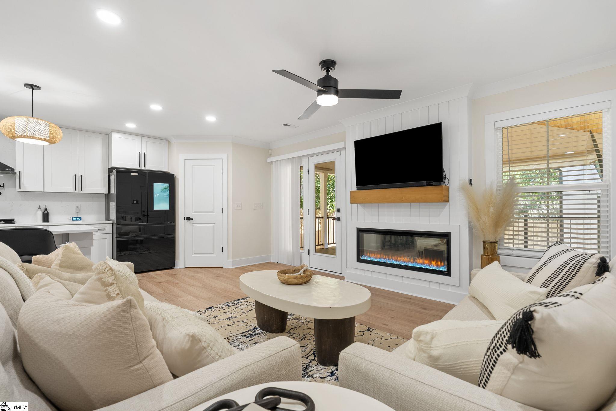 29 Collinson Road Greenville, SC 29605
