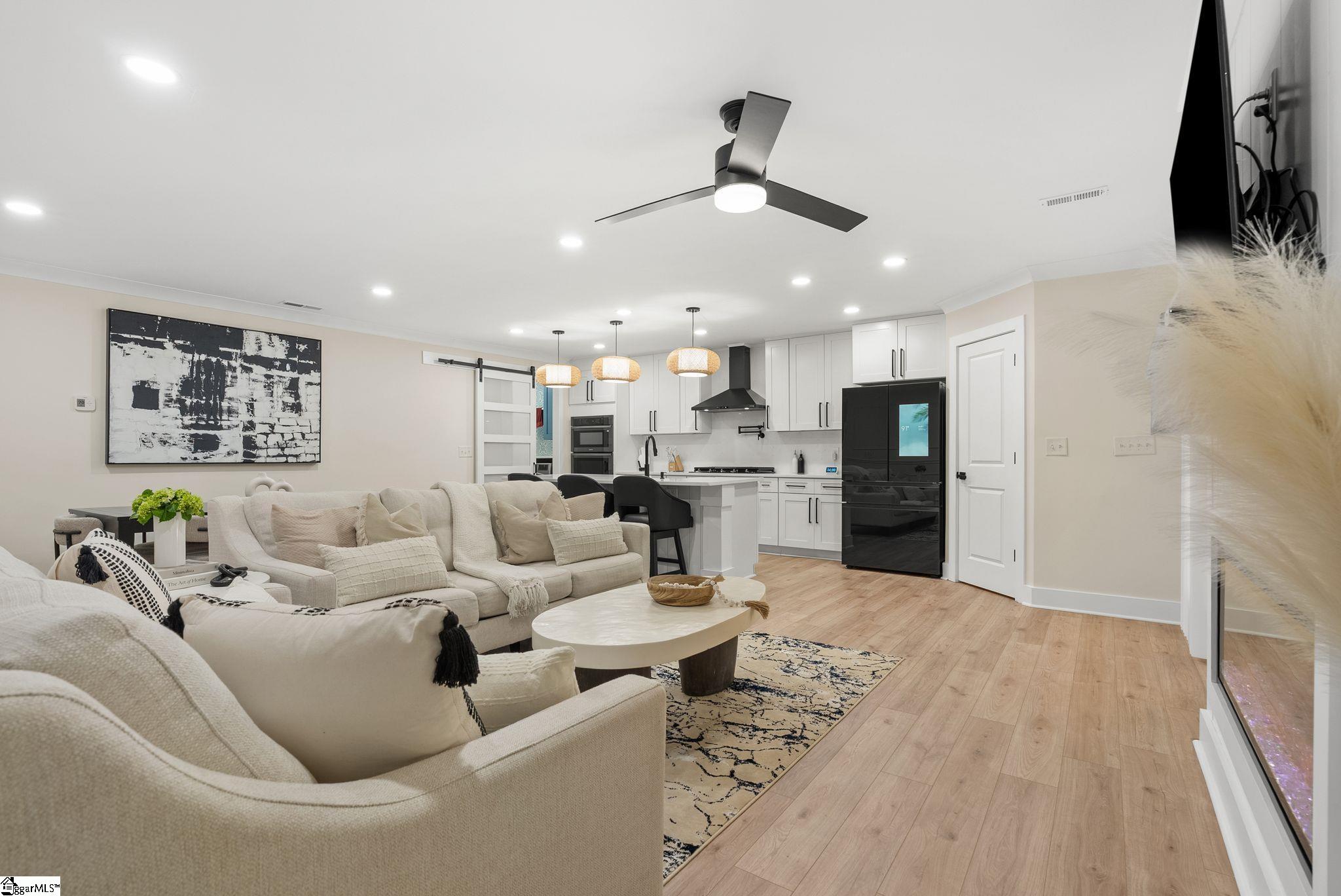 29 Collinson Road Greenville, SC 29605