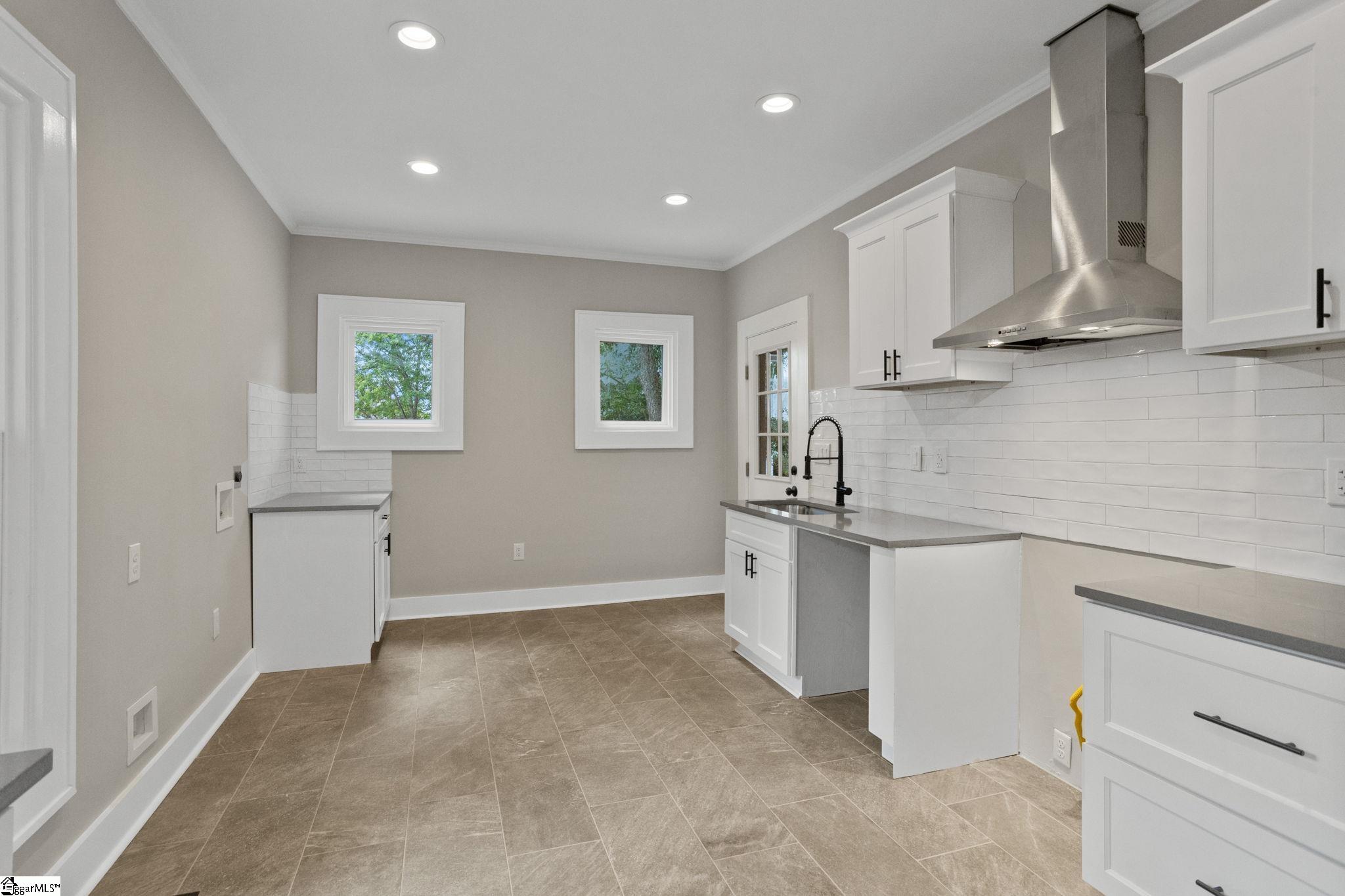 3 Whitsett Street Greenville, SC 29601