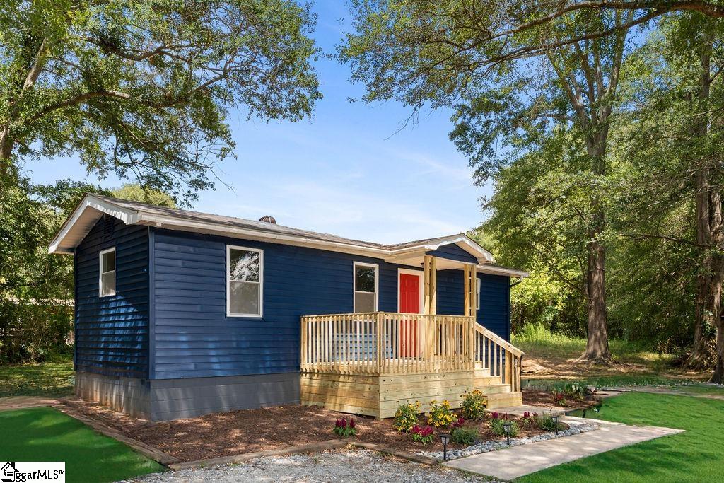 17 Montgomery Road Lyman, SC 29365