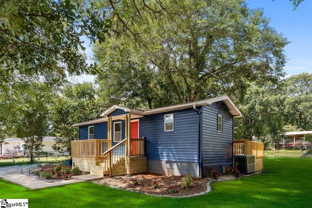 17 Montgomery Road Lyman, SC 29365