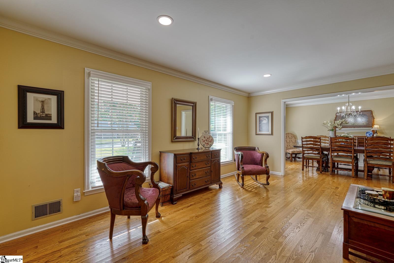 302 Holly Drive Spartanburg, SC 29601