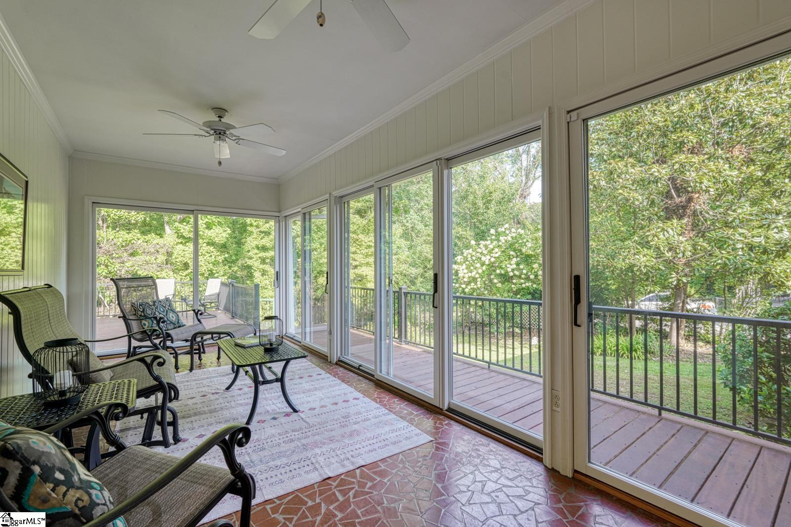 302 Holly Drive Spartanburg, SC 29601