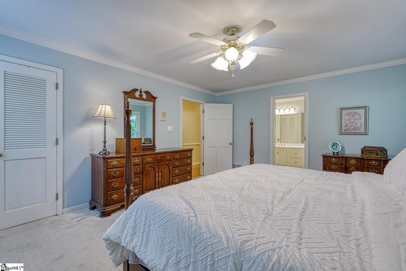 302 Holly Drive Spartanburg, SC 29601