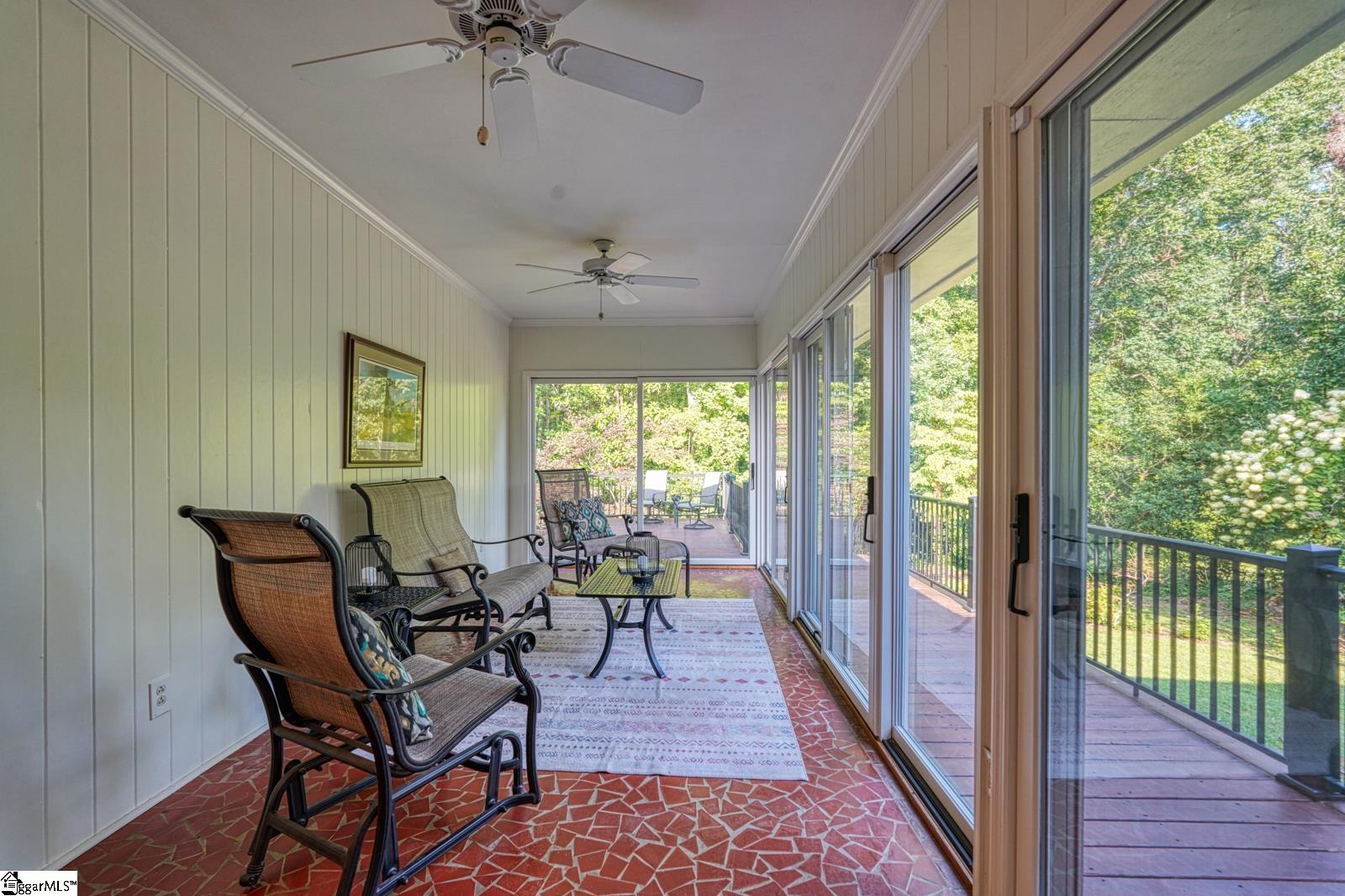 302 Holly Drive Spartanburg, SC 29601