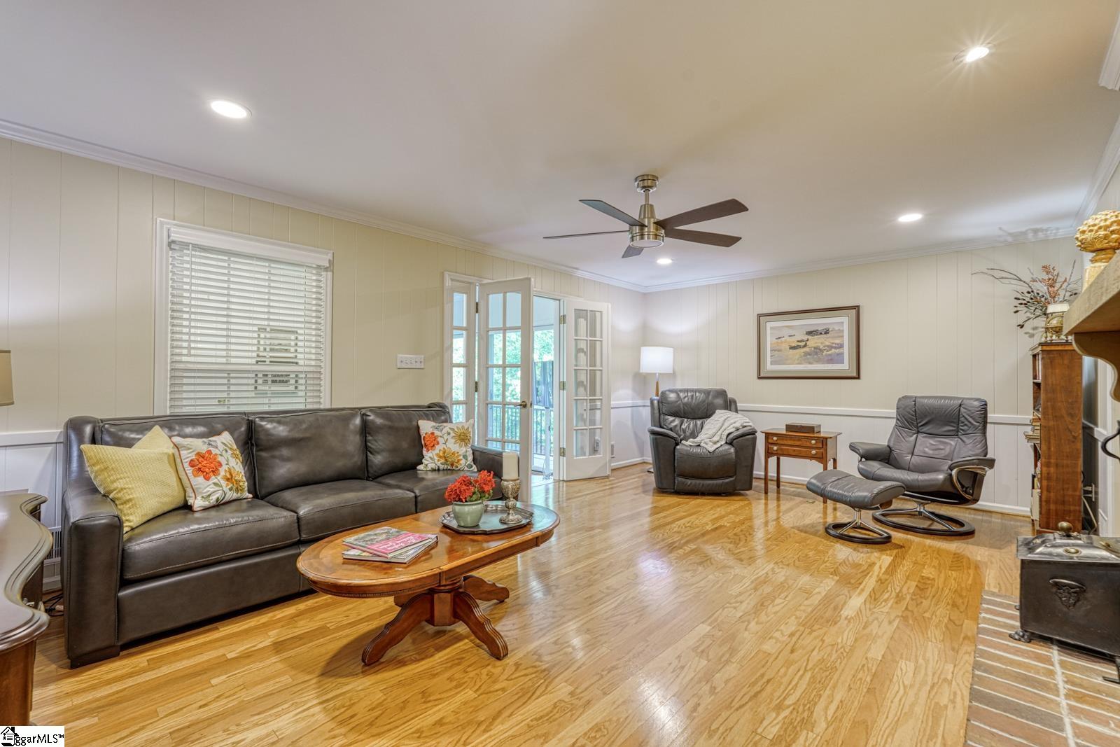 302 Holly Drive Spartanburg, SC 29601
