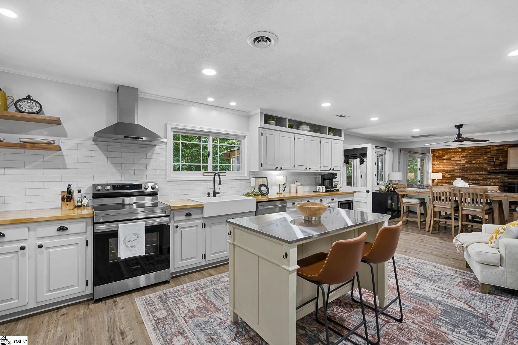 103 Pineneedle Drive Westminster, SC 29693