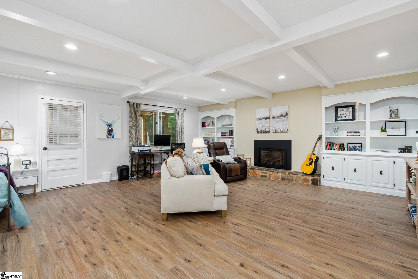 103 Pineneedle Drive Westminster, SC 29693