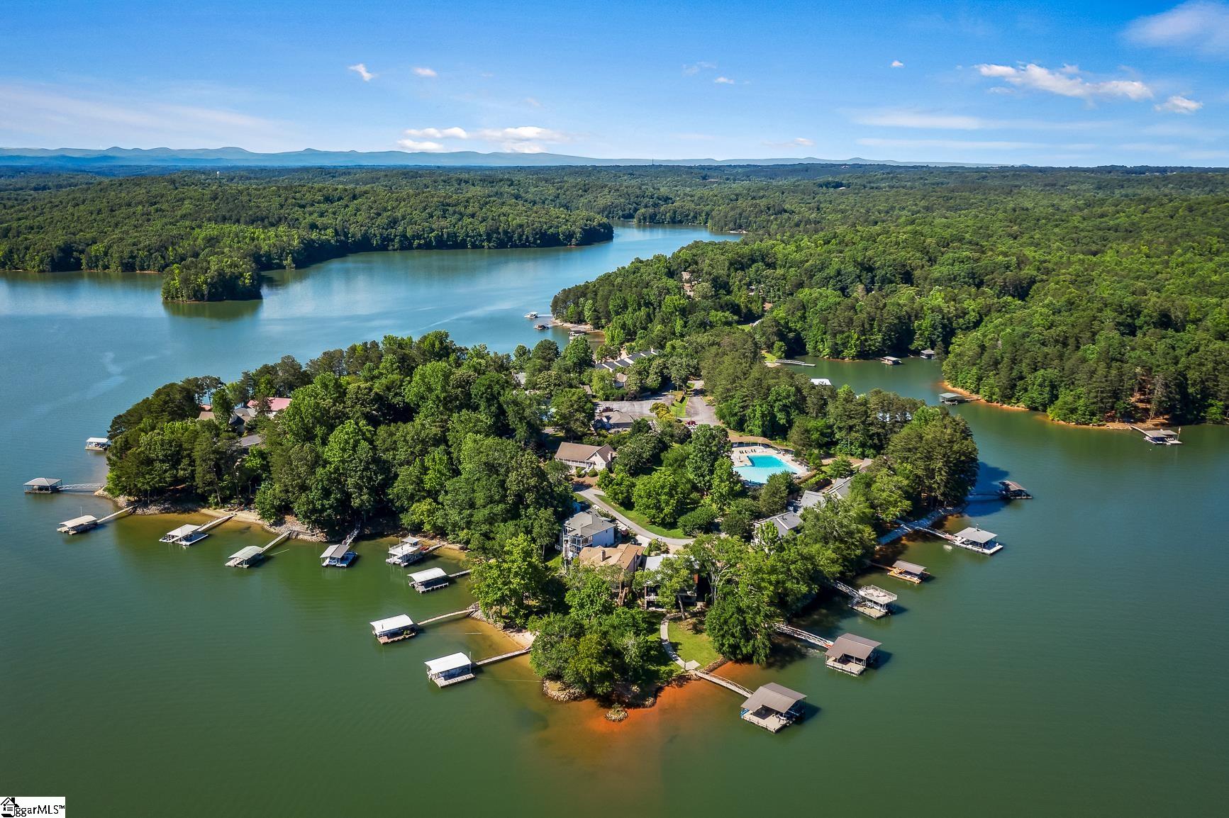 103 Pineneedle Drive Westminster, SC 29693