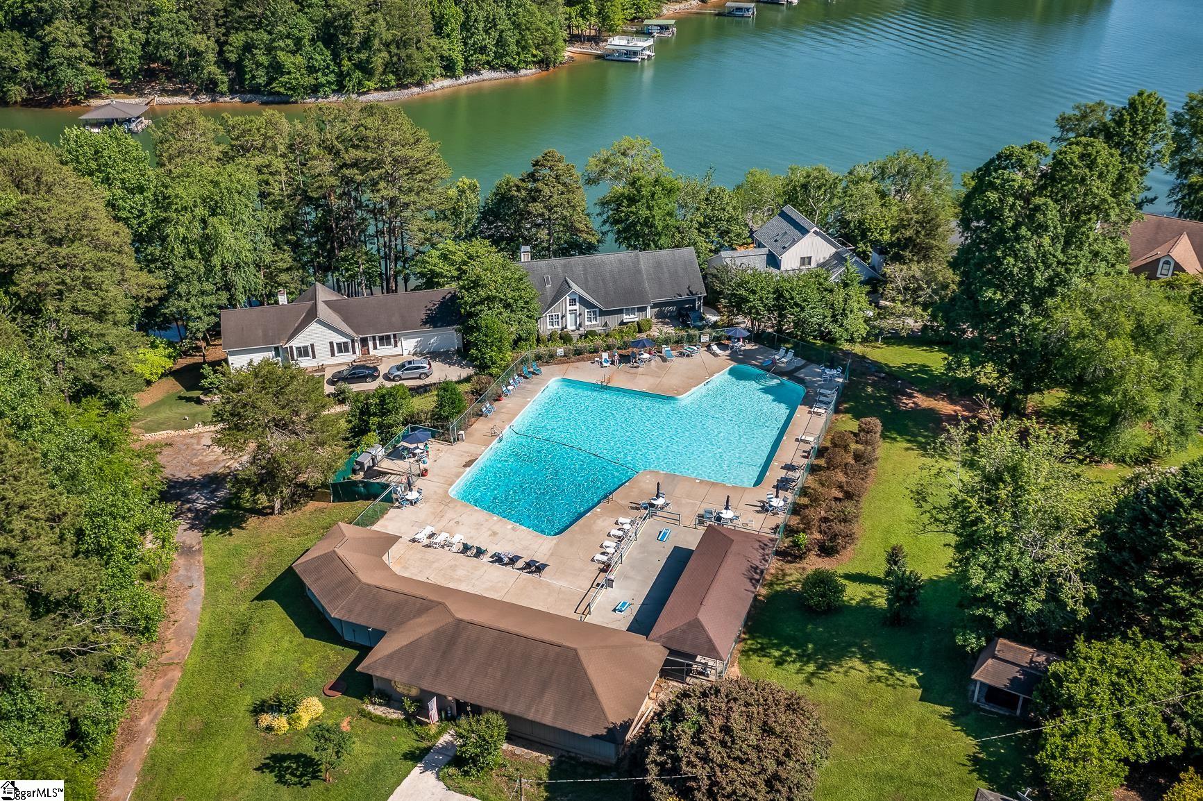 103 Pineneedle Drive Westminster, SC 29693