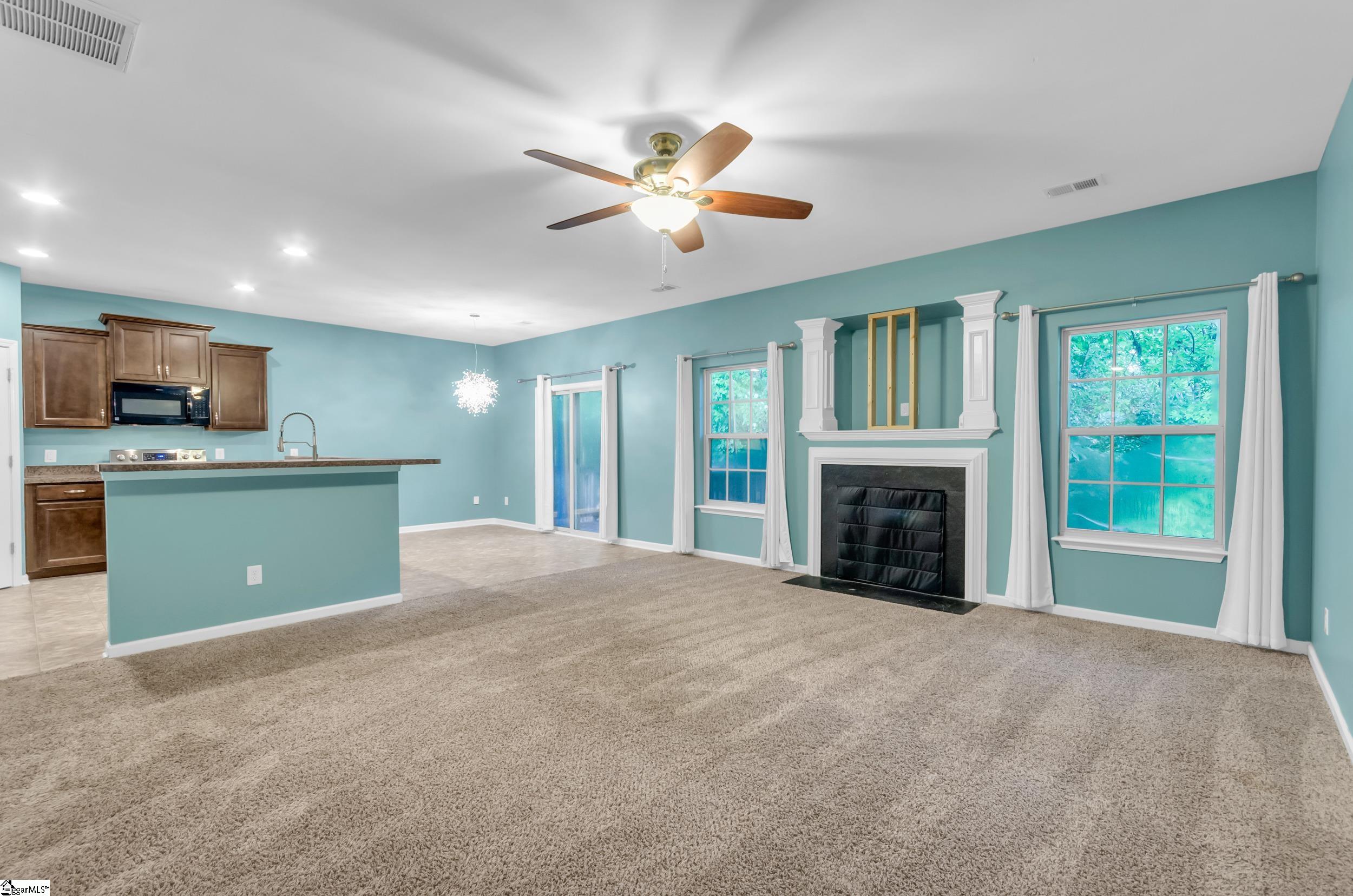 512 Riverdale Road Simpsonville, SC 29680