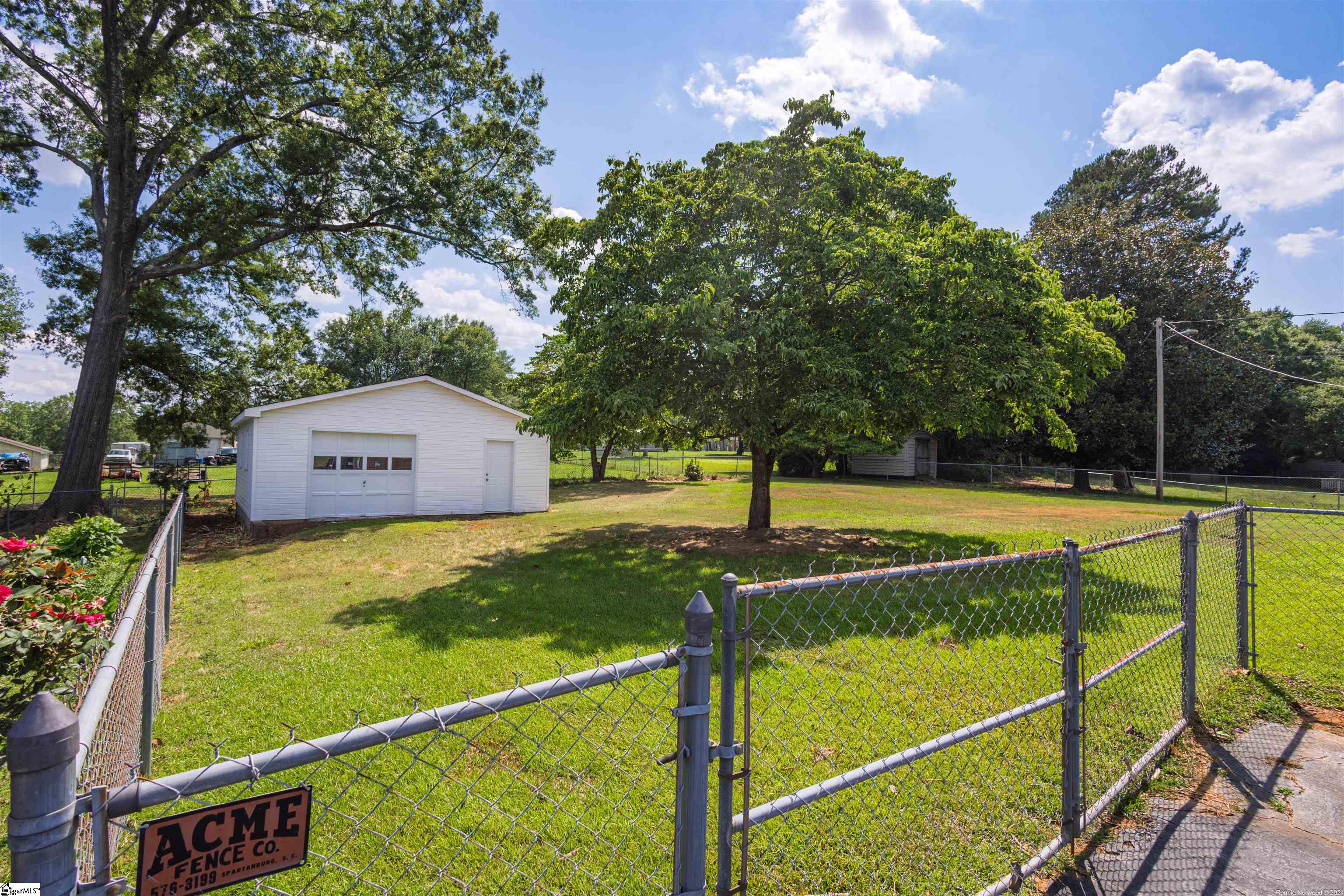 114 Woodbine Terrace Spartanburg, SC 29301