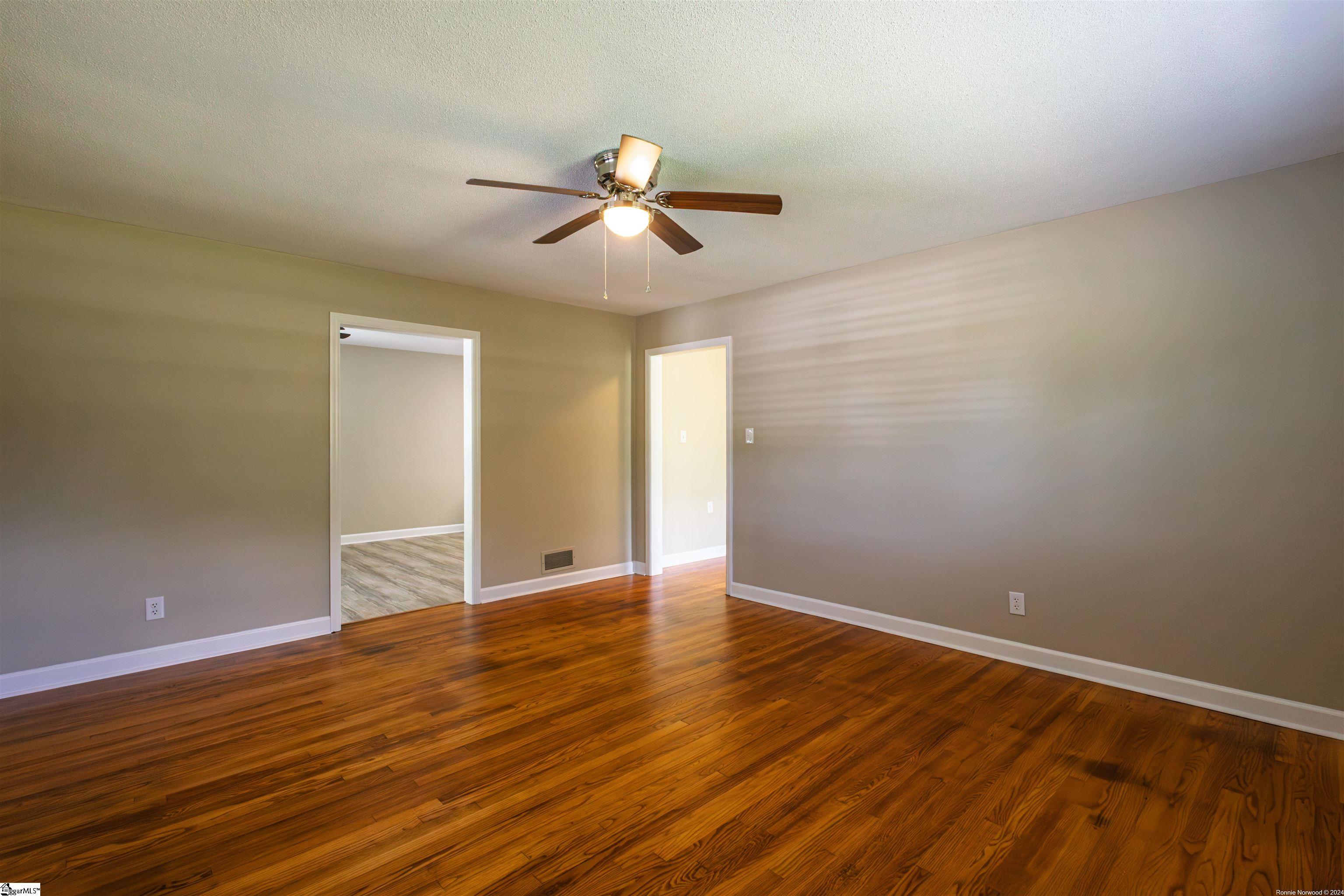 114 Woodbine Terrace Spartanburg, SC 29301