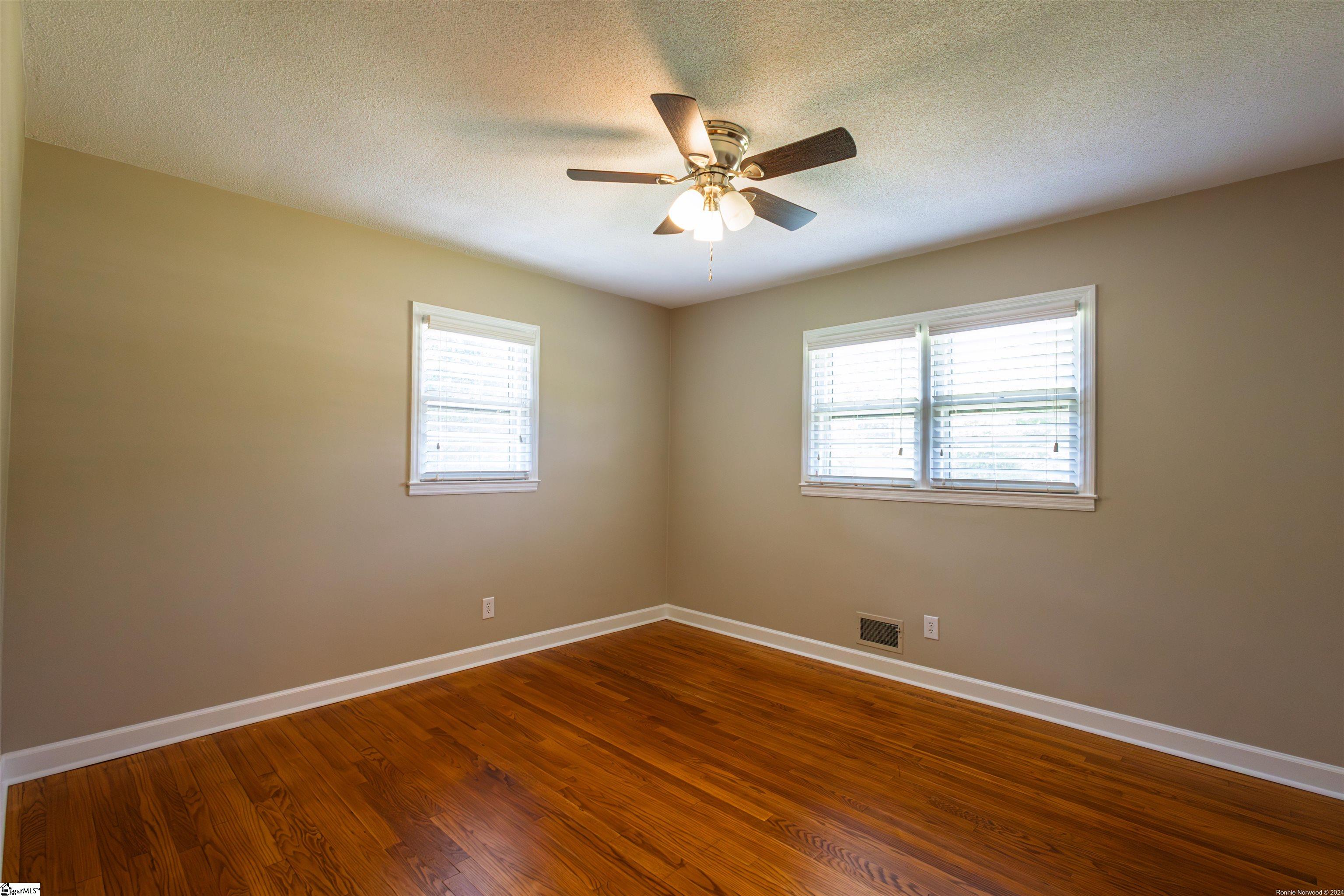 114 Woodbine Terrace Spartanburg, SC 29301