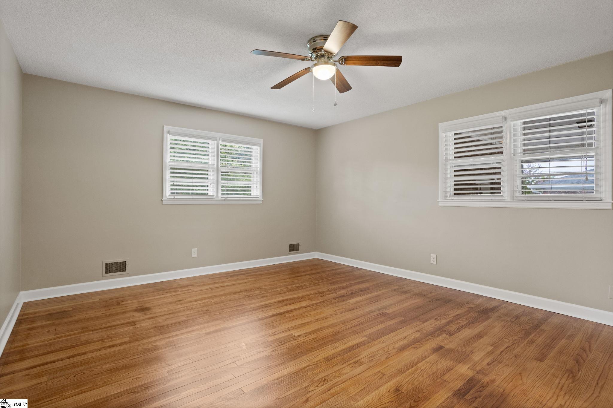 114 Woodbine Terrace Spartanburg, SC 29301
