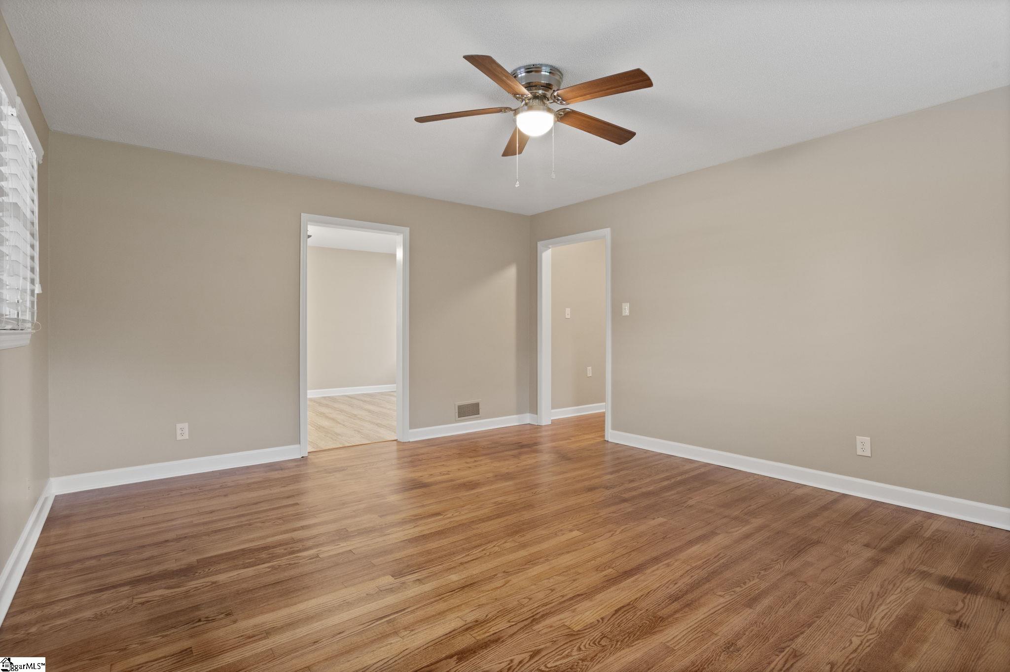 114 Woodbine Terrace Spartanburg, SC 29301