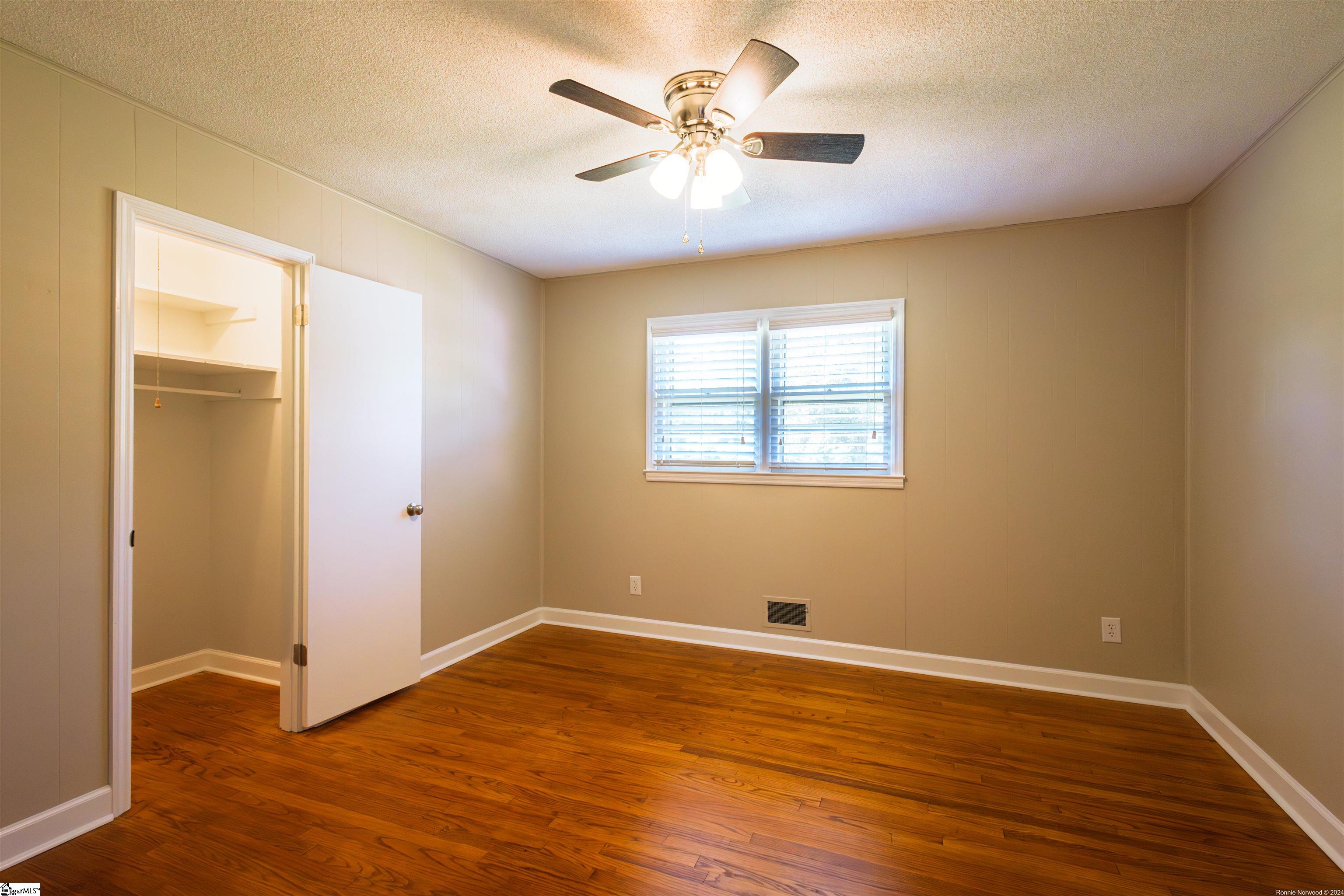 114 Woodbine Terrace Spartanburg, SC 29301