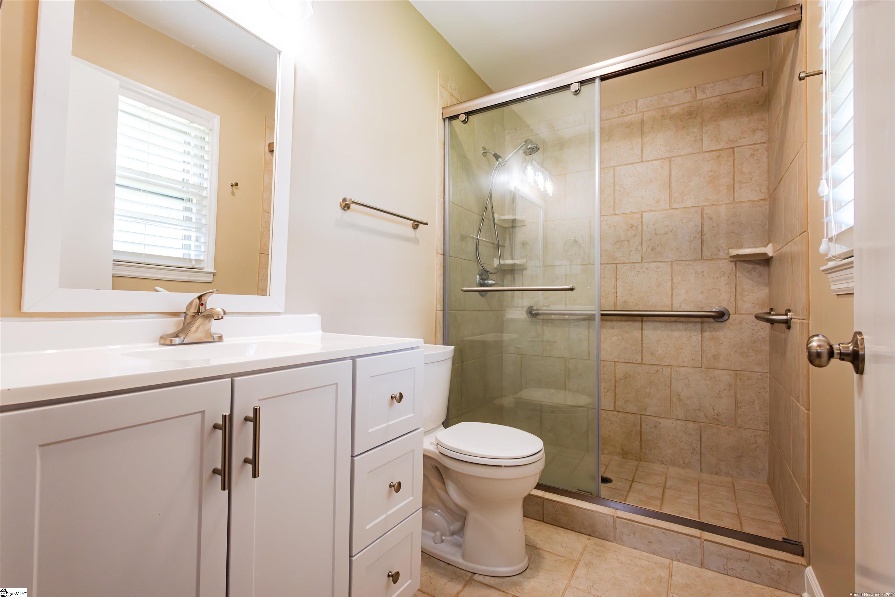 114 Woodbine Terrace Spartanburg, SC 29301
