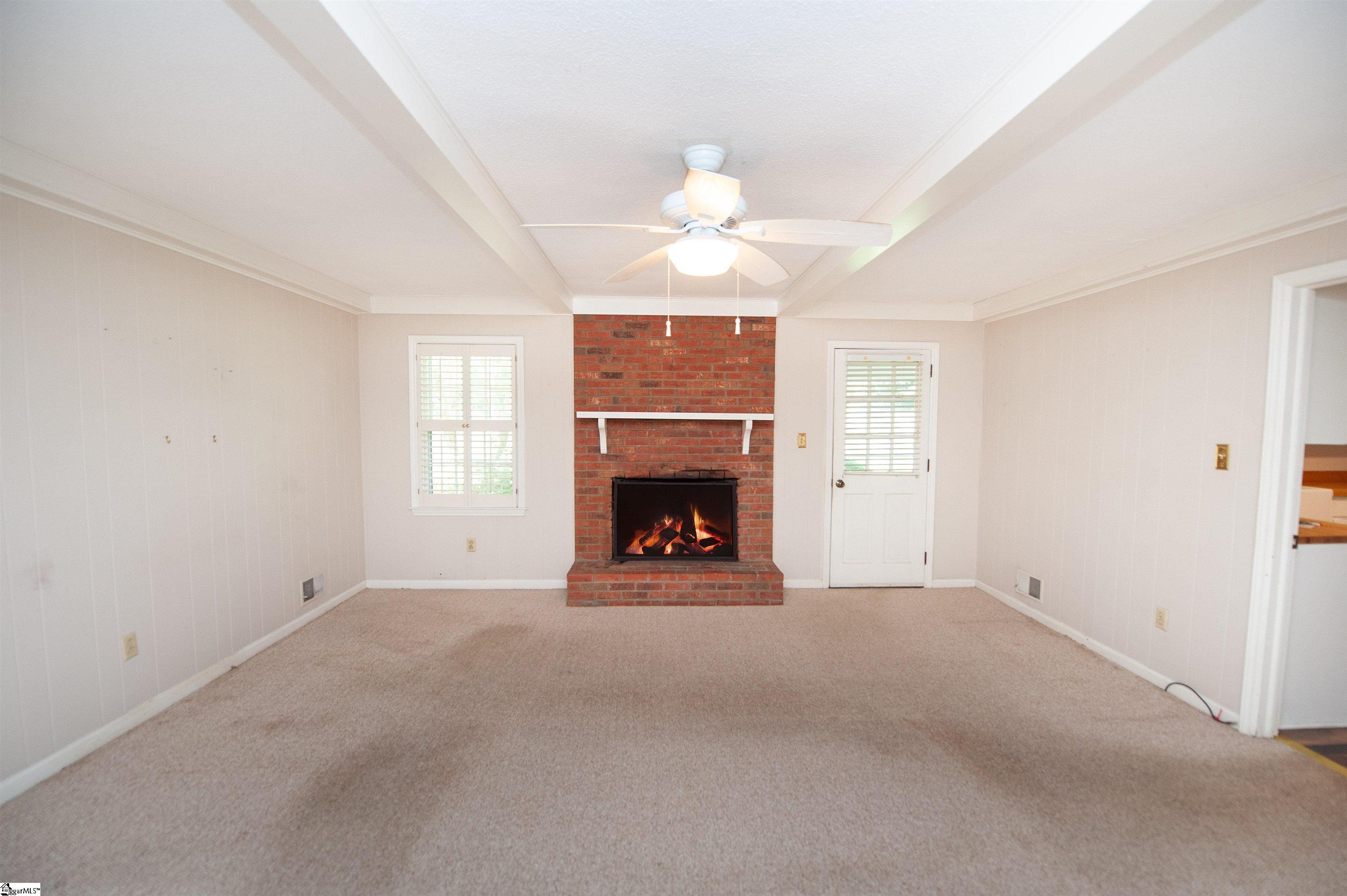 459 Ransdell Drive Spartanburg, SC 29307
