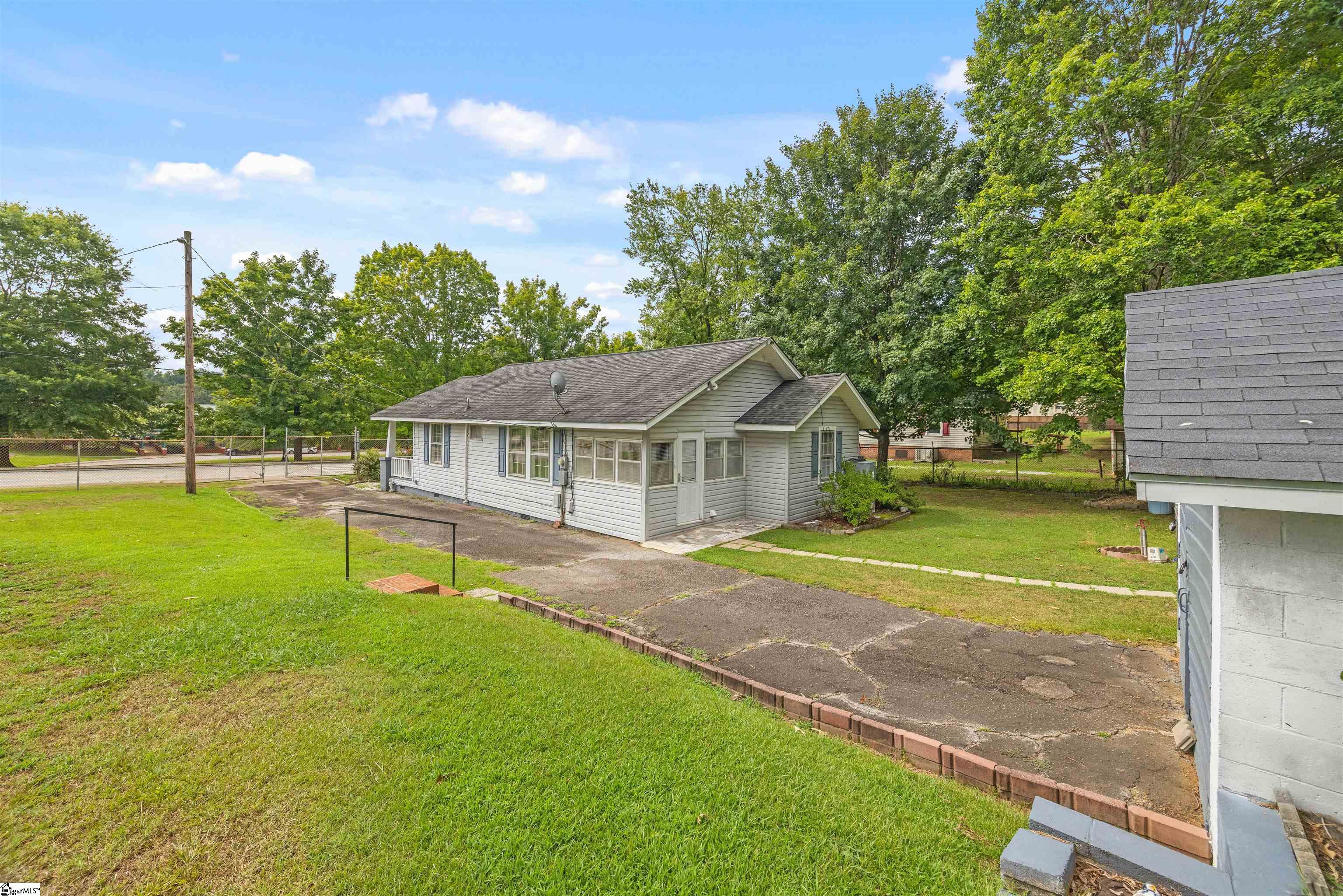 702 Slater Road Marietta, SC 29661
