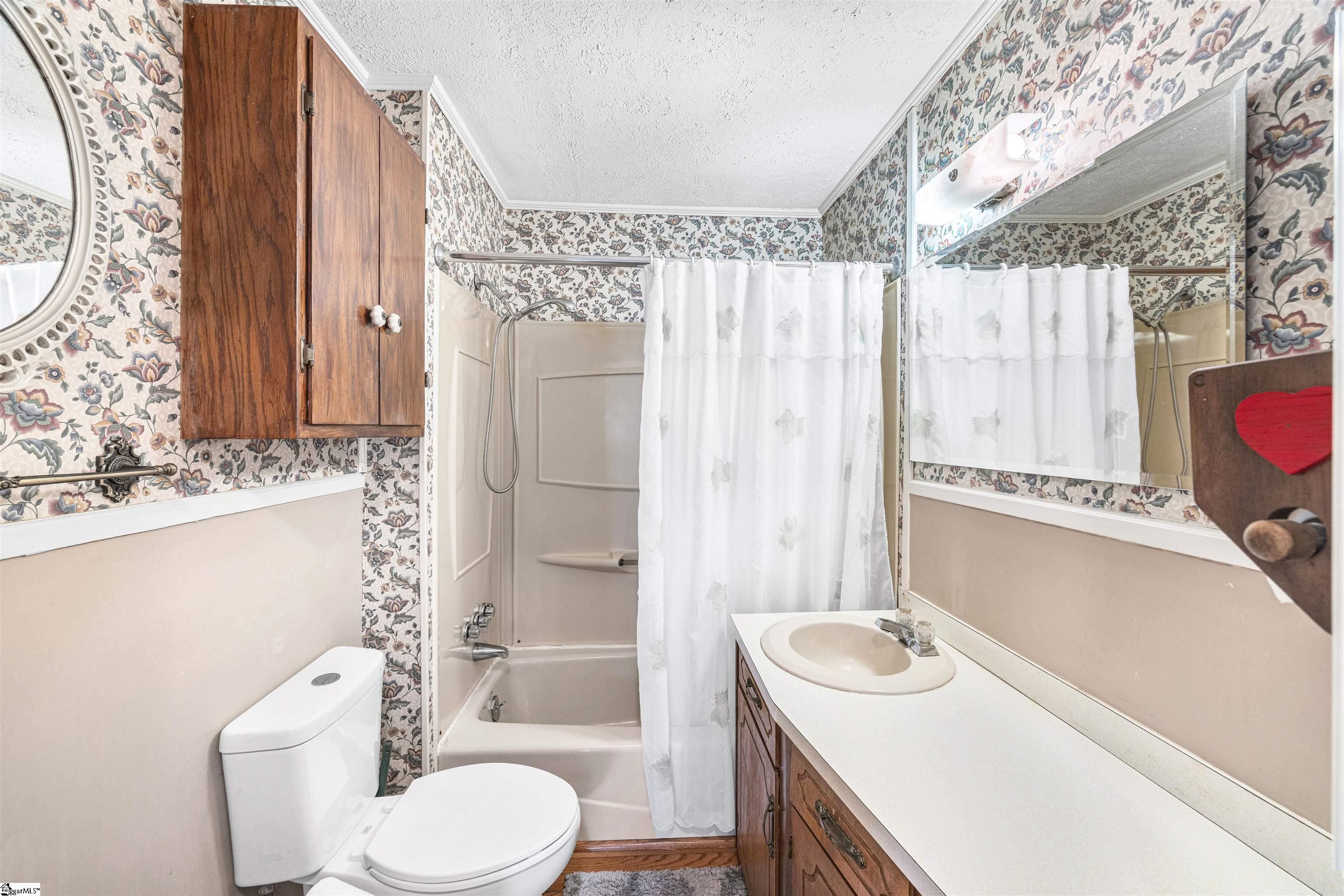 702 Slater Road Marietta, SC 29661