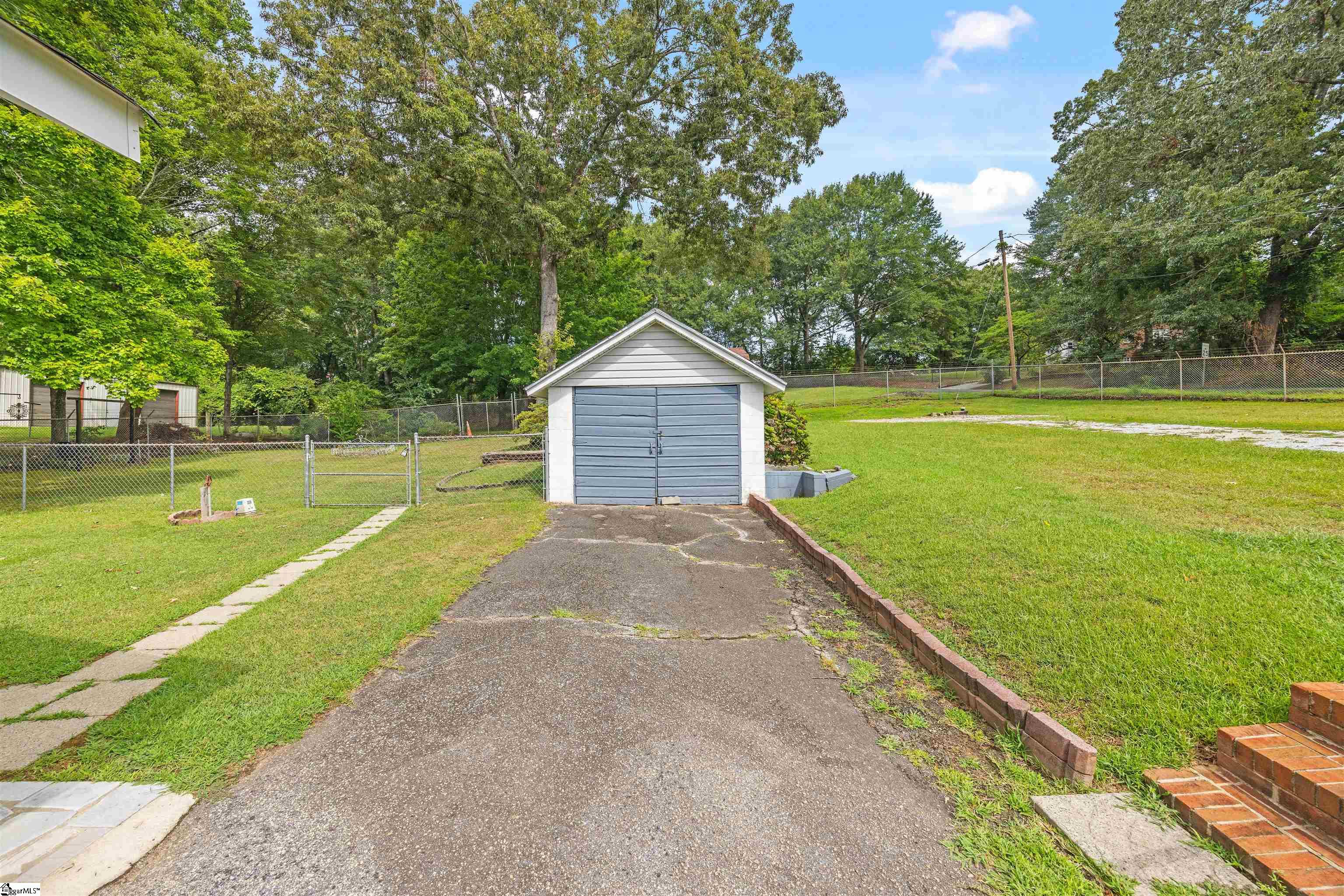 702 Slater Road Marietta, SC 29661