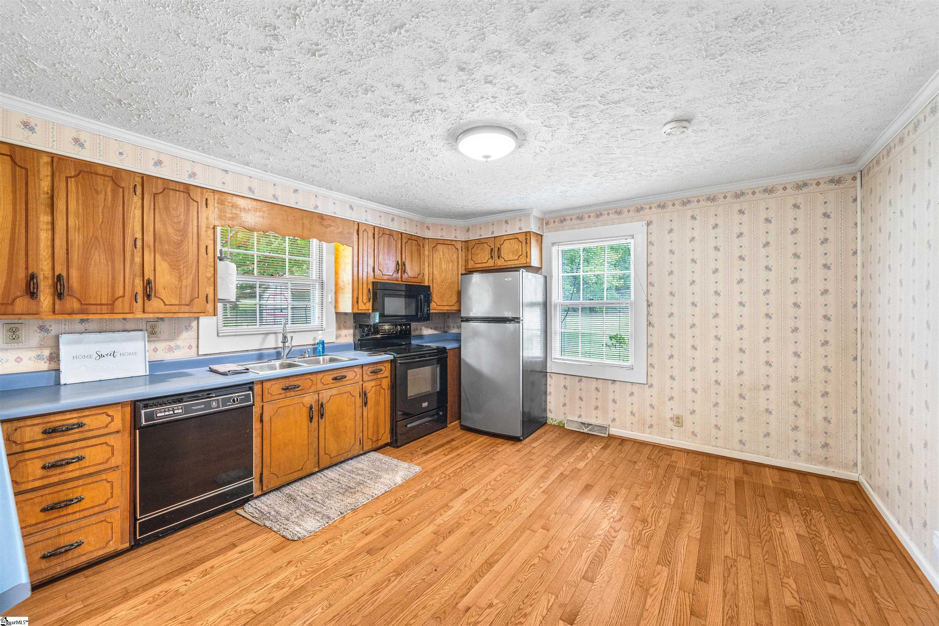702 Slater Road Marietta, SC 29661