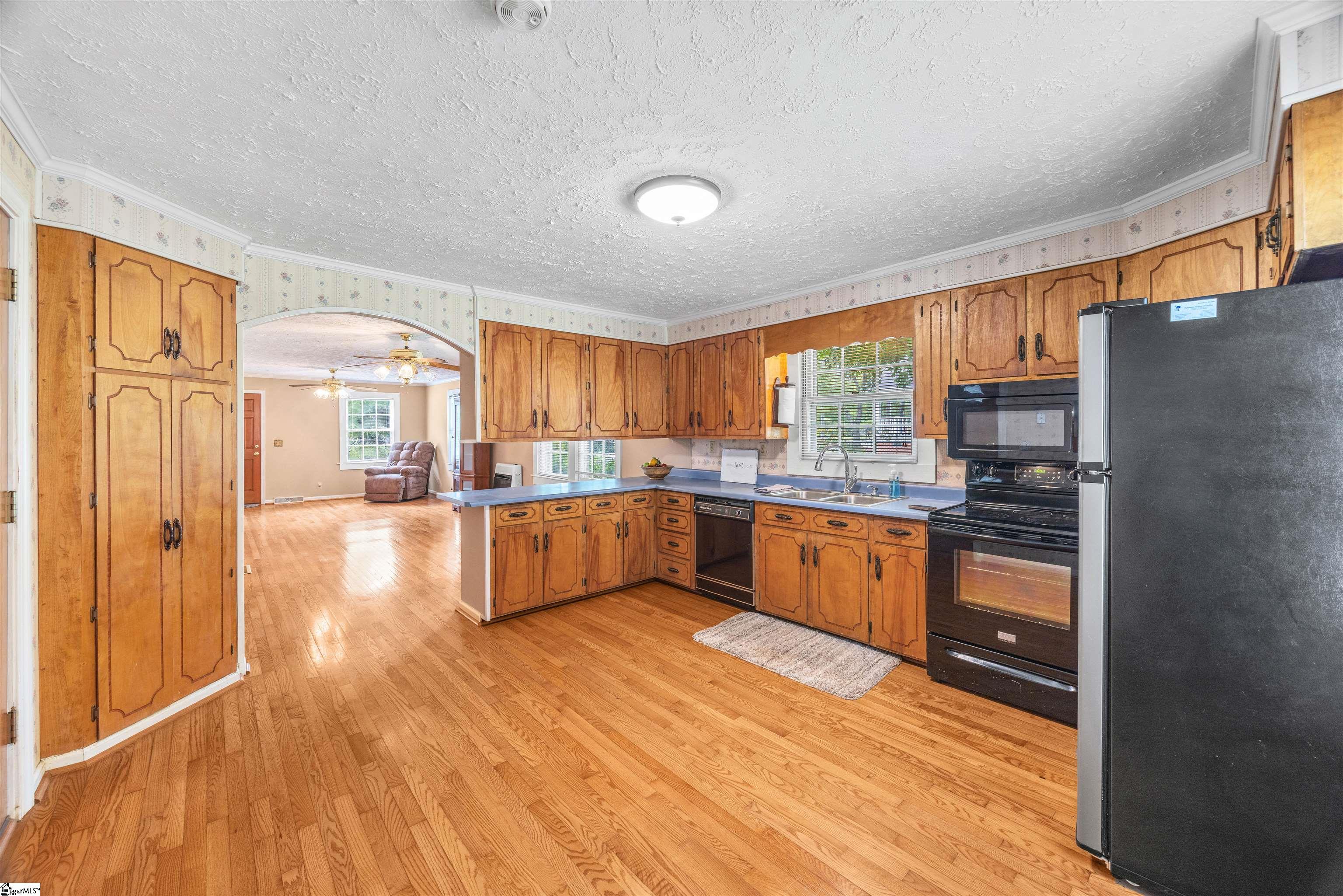 702 Slater Road Marietta, SC 29661