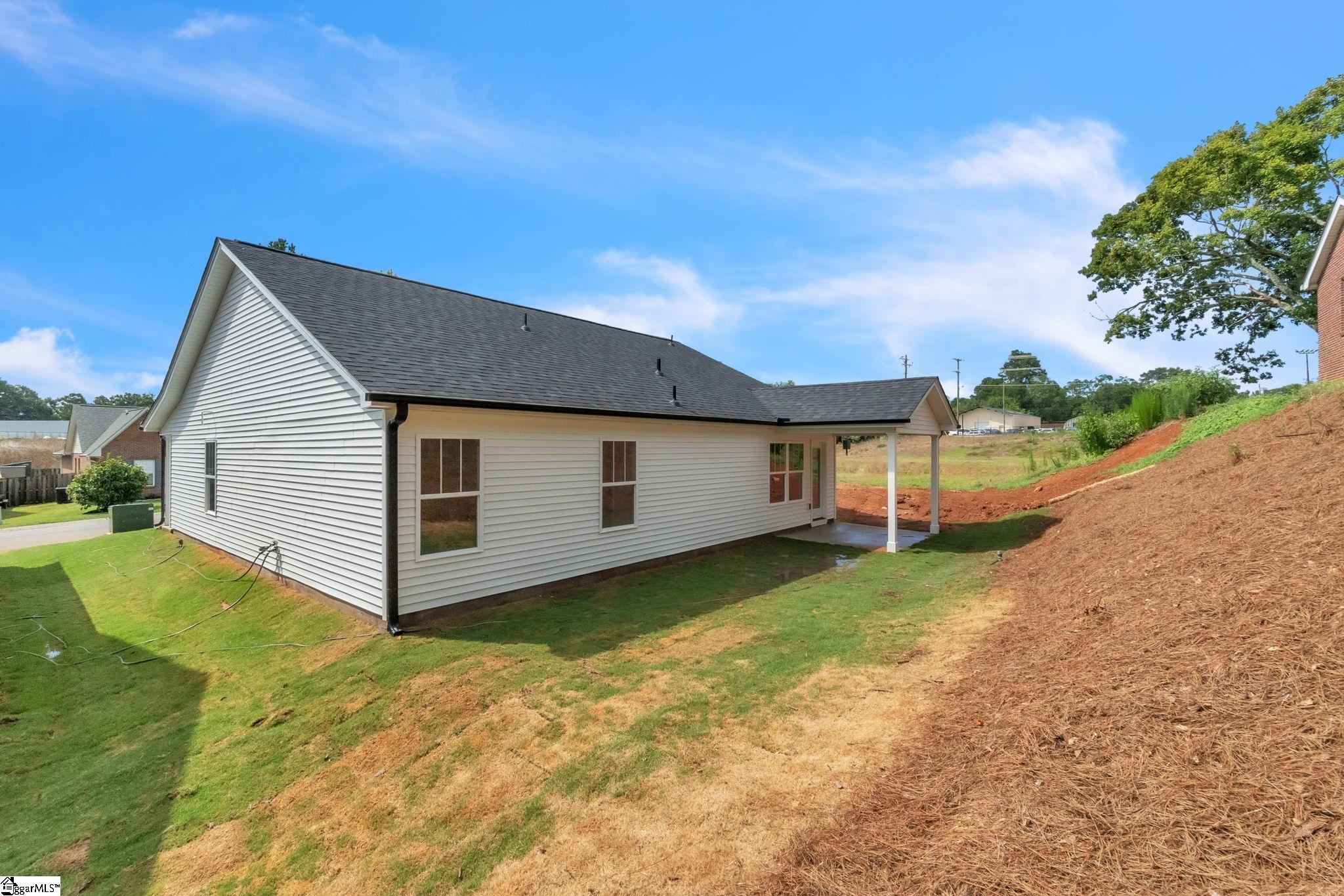 221 Upper Beaver Creek Drive Moore, SC 29369