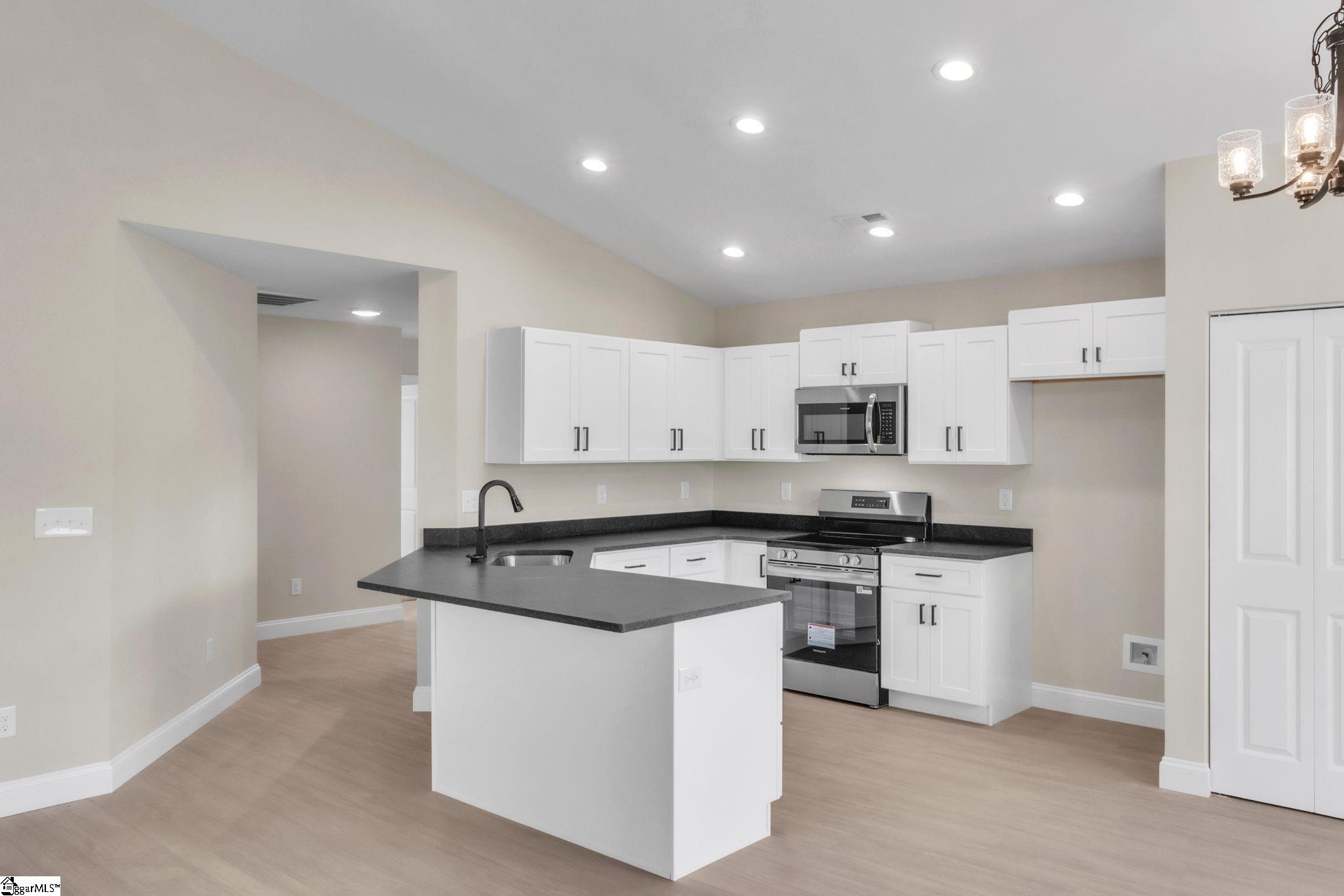 221 Upper Beaver Creek Drive Moore, SC 29369